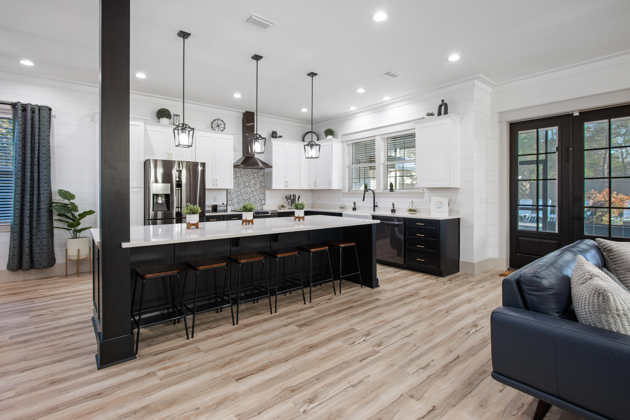 FRANGISTA BEACH 2ND ADDN - Residential