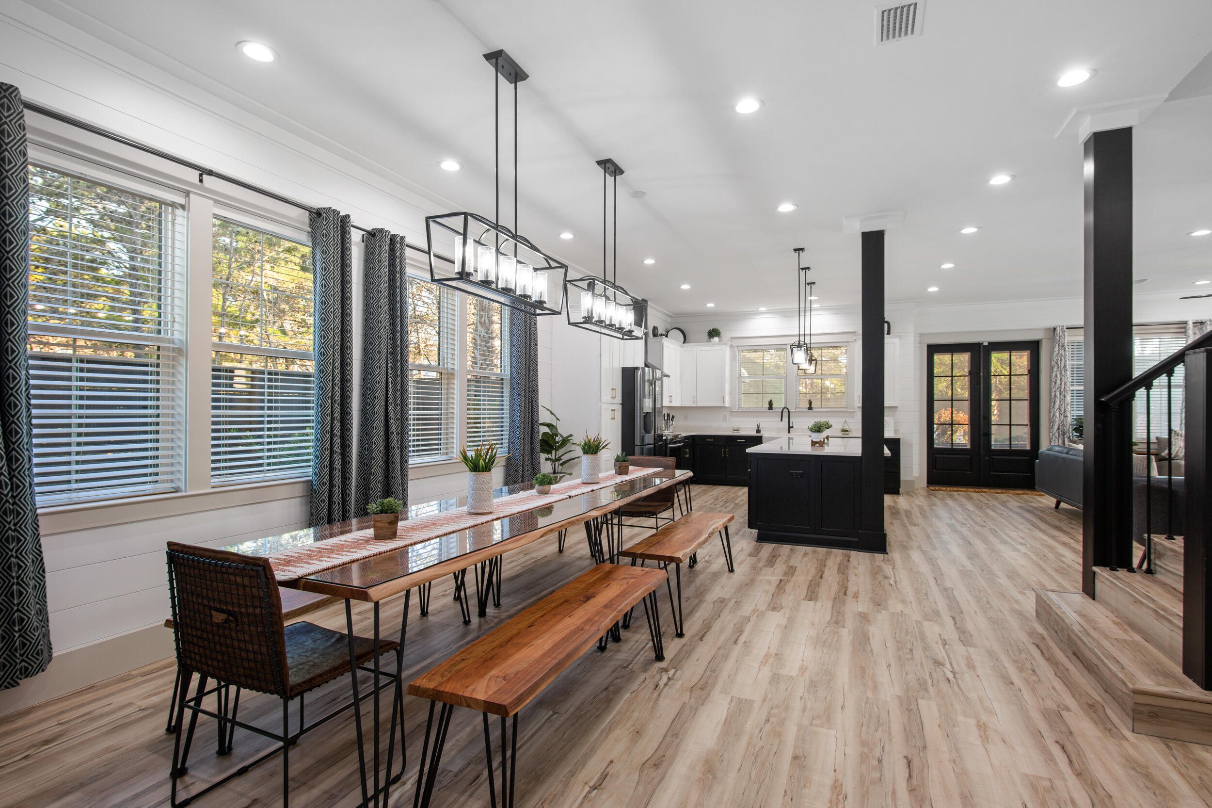 FRANGISTA BEACH 2ND ADDN - Residential