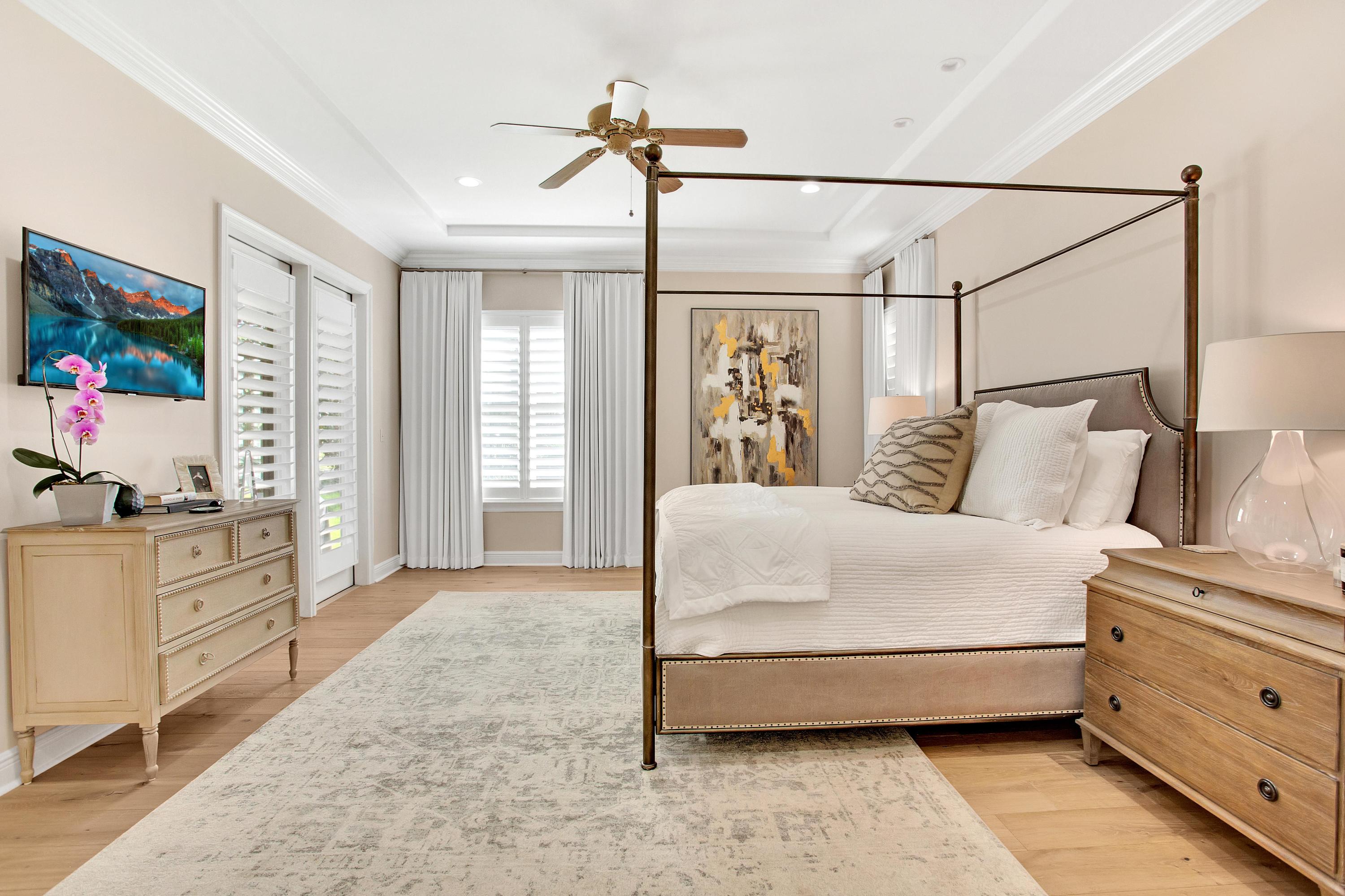 Baytowne Ave East - Residential