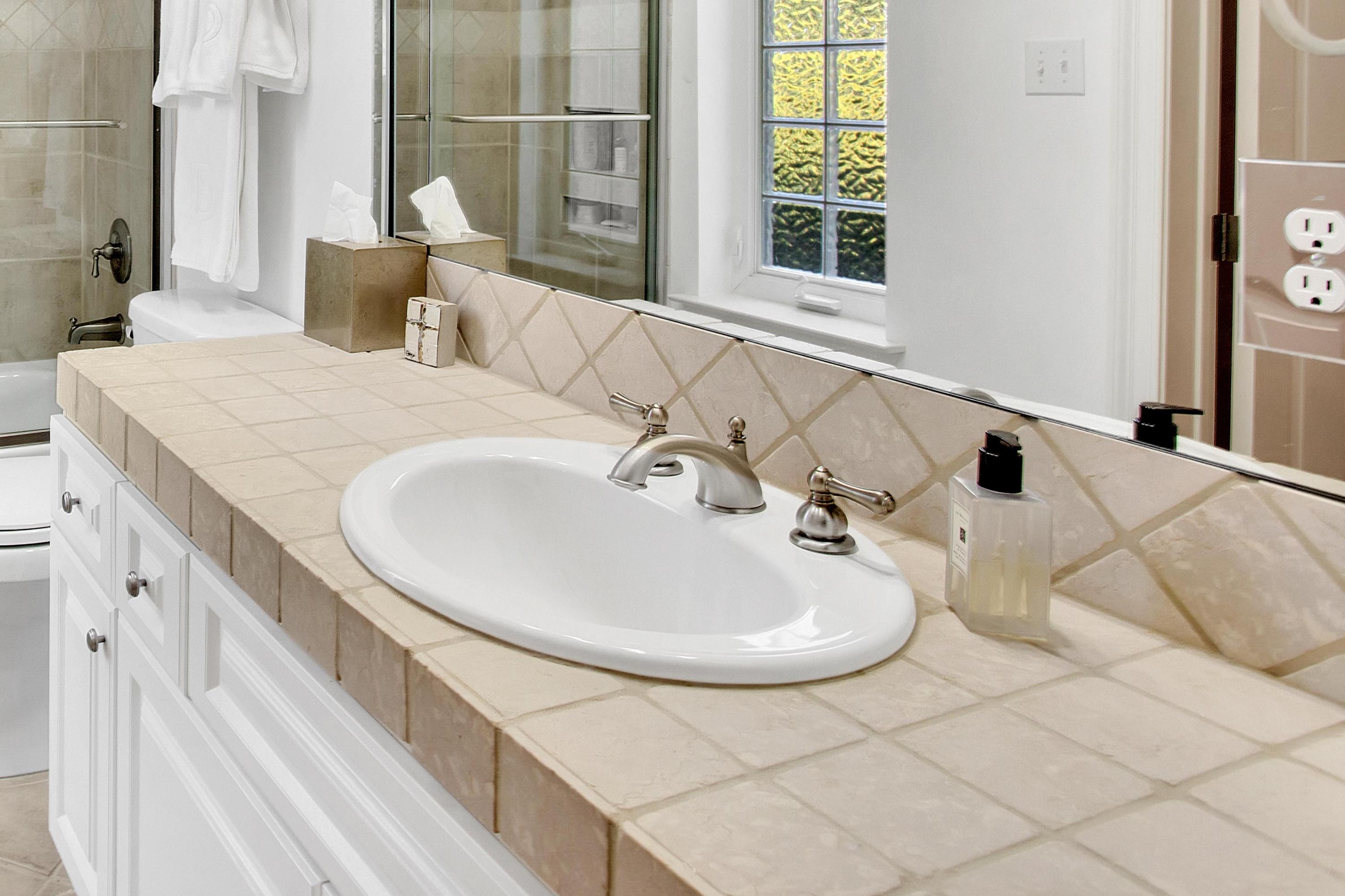 Baytowne Ave East - Residential