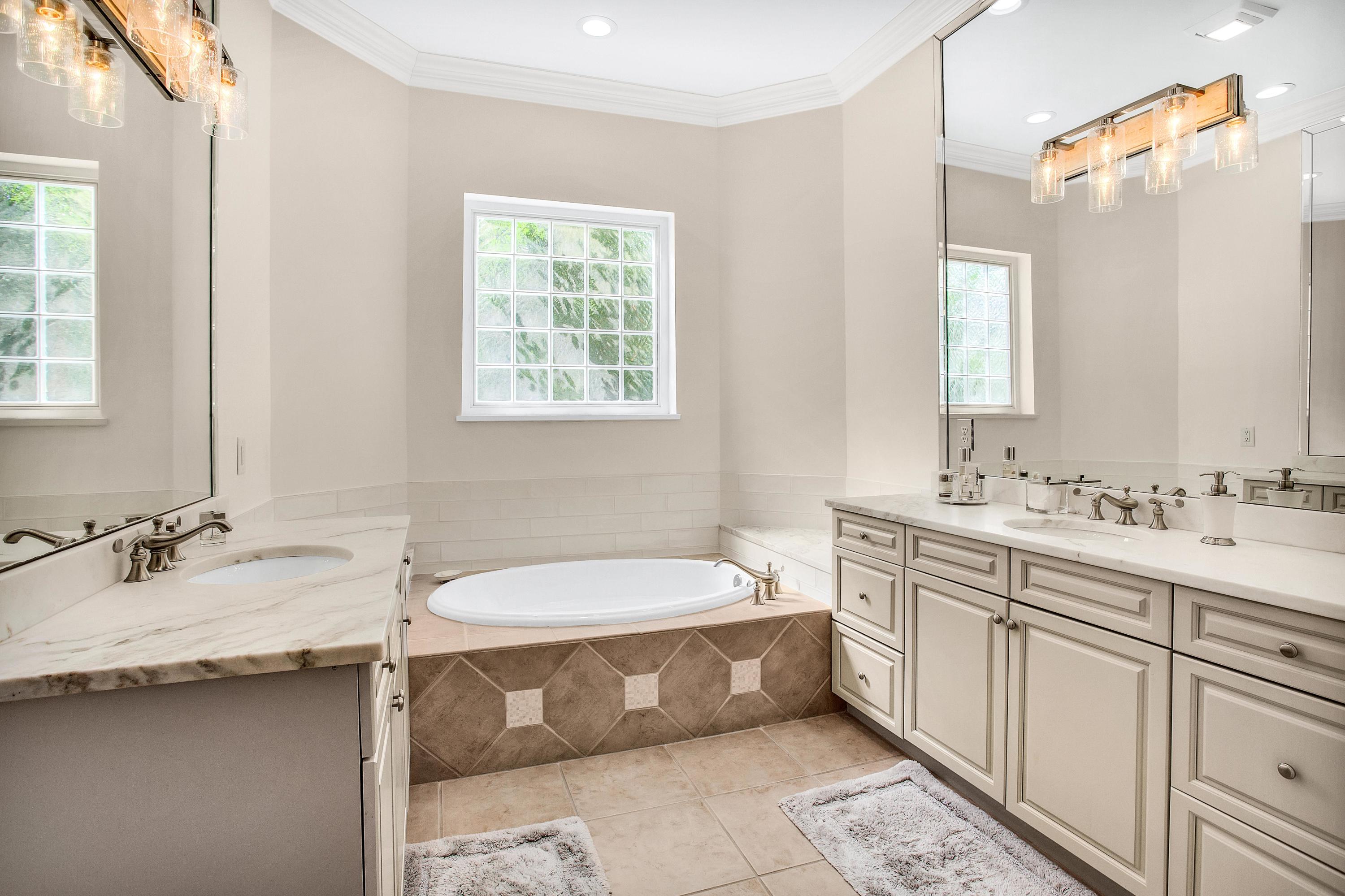 Baytowne Ave East - Residential