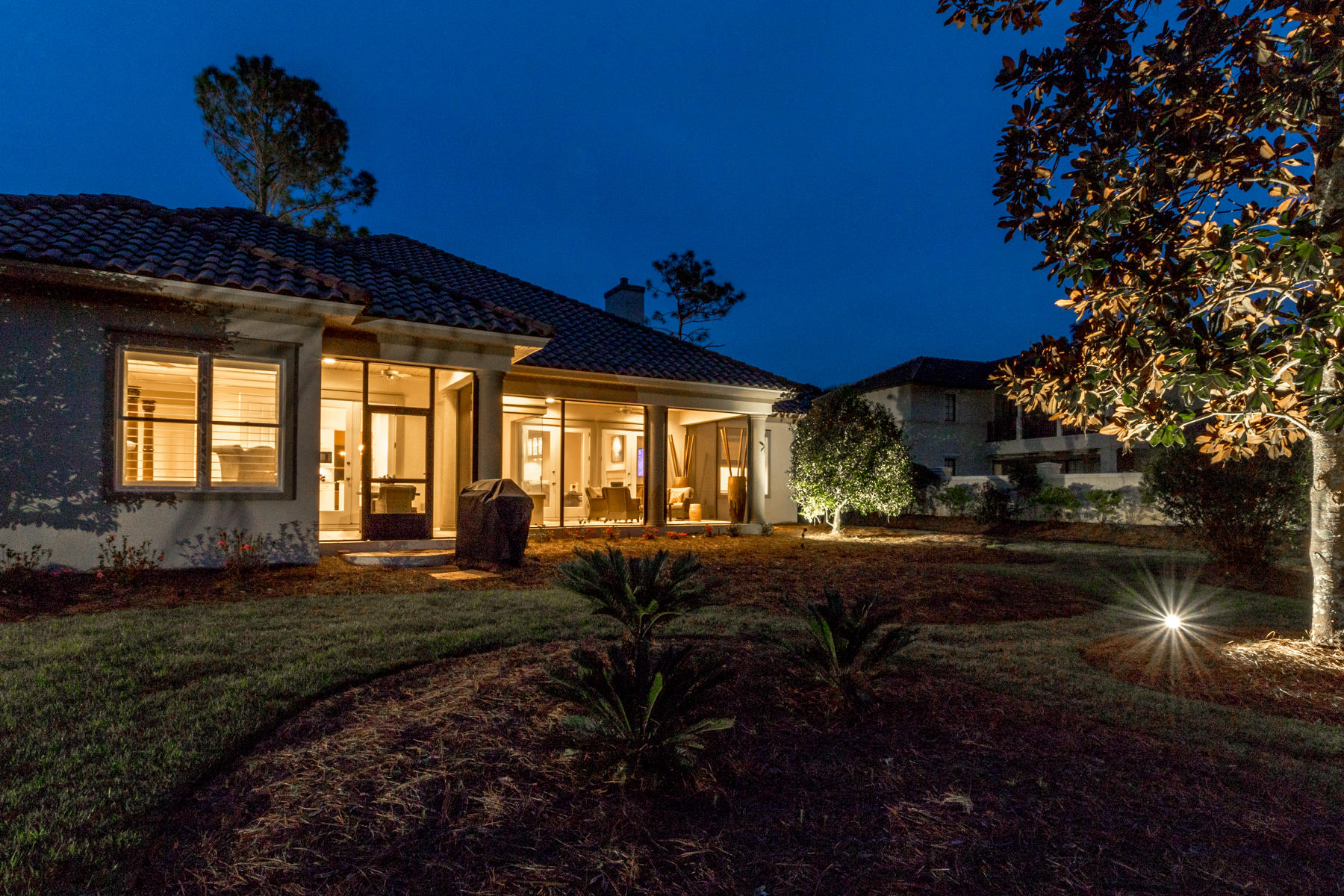 Baytowne Ave East - Residential