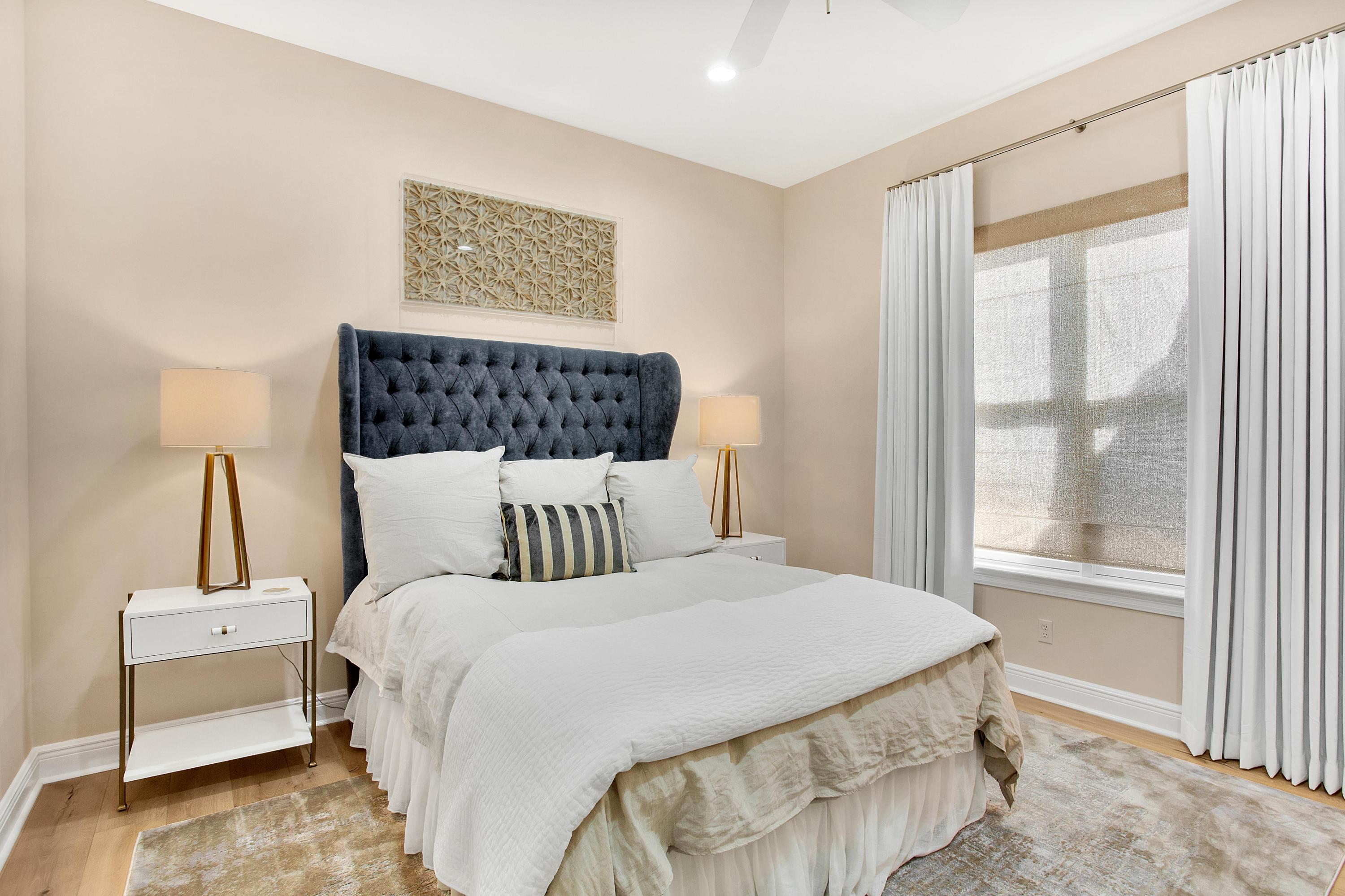 Baytowne Ave East - Residential