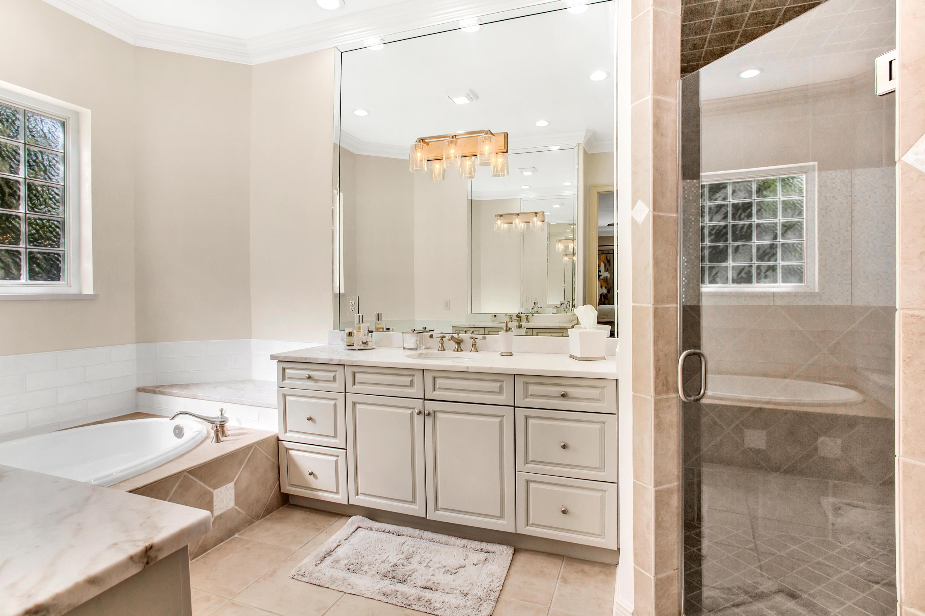 Baytowne Ave East - Residential