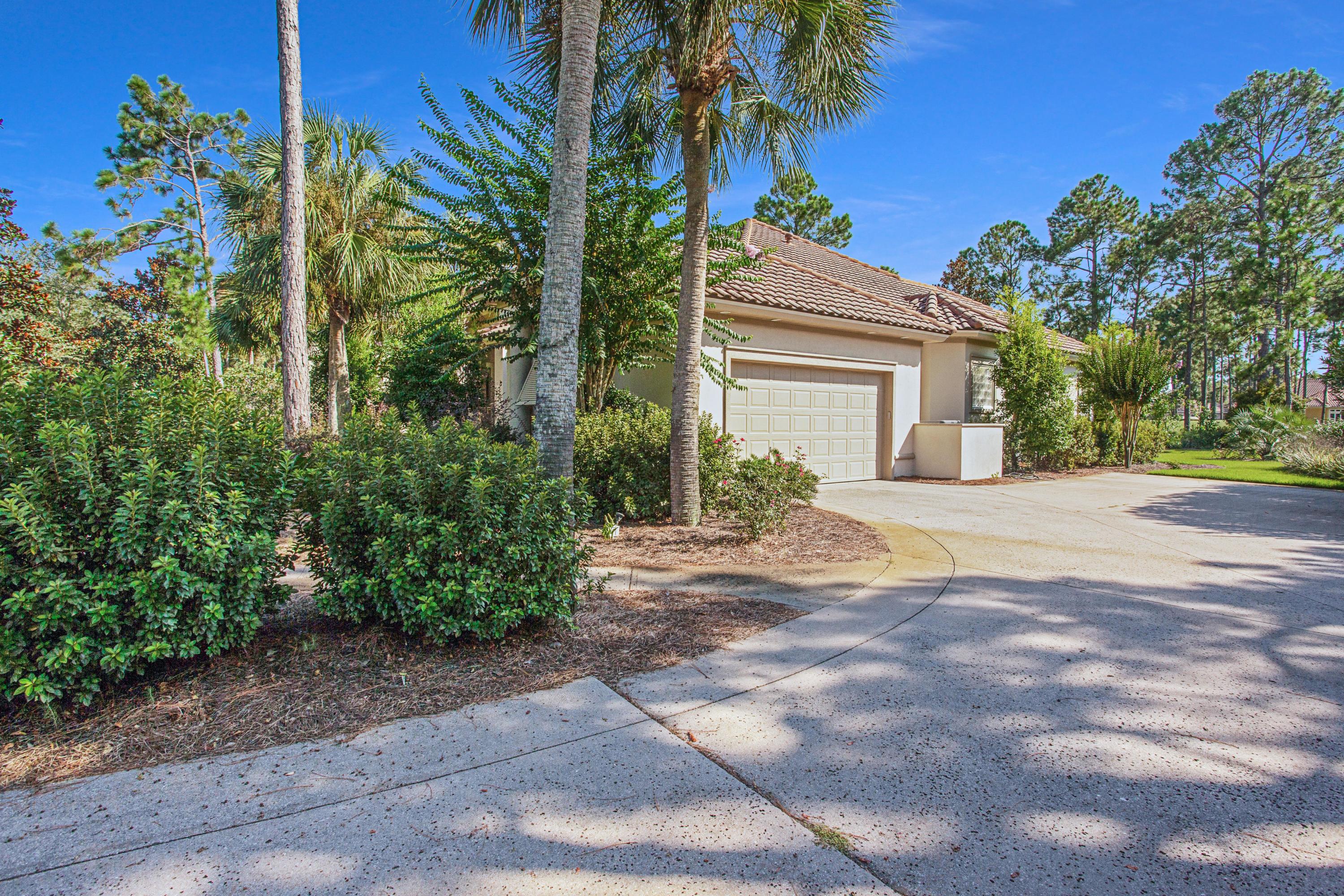 Baytowne Ave East - Residential