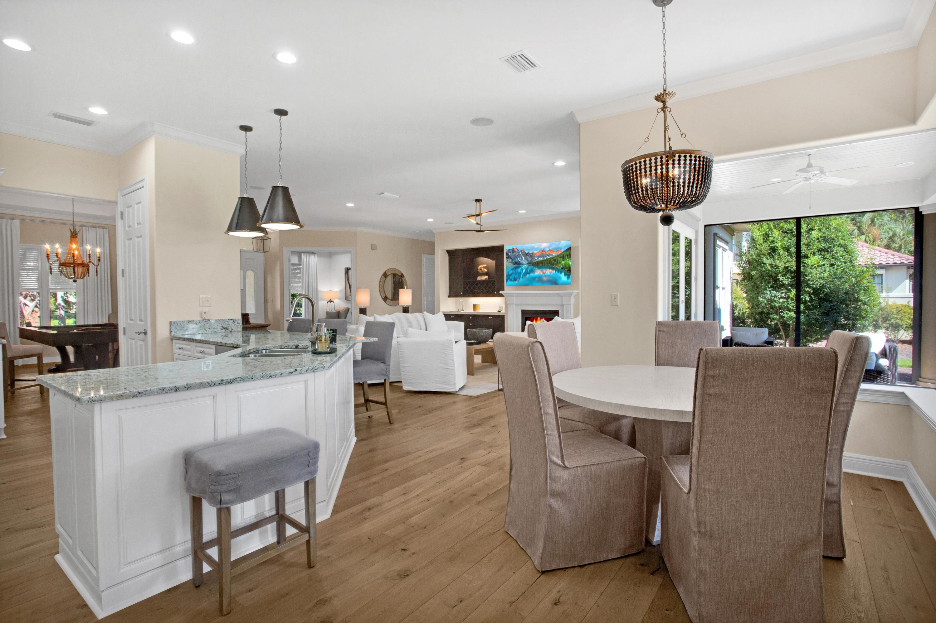 Baytowne Ave East - Residential