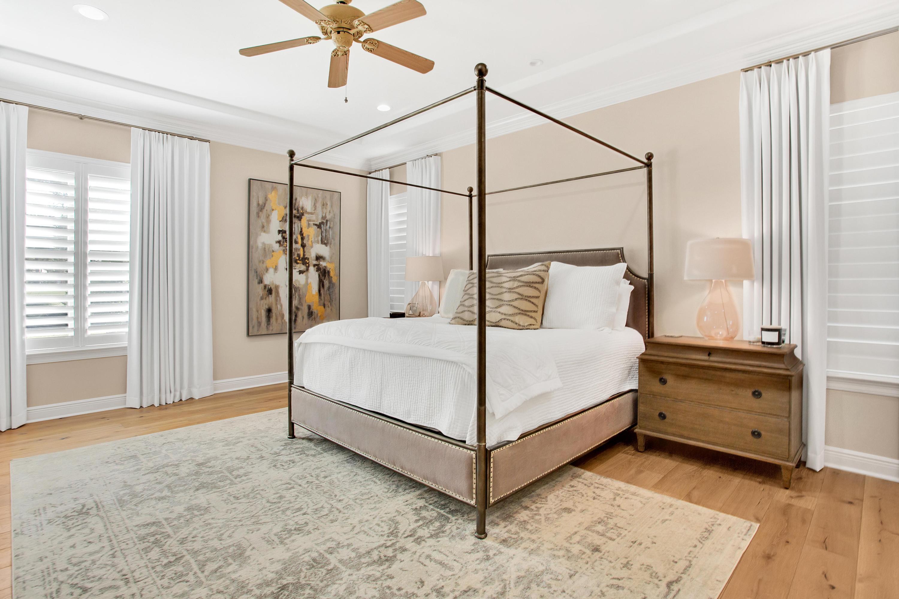 Baytowne Ave East - Residential