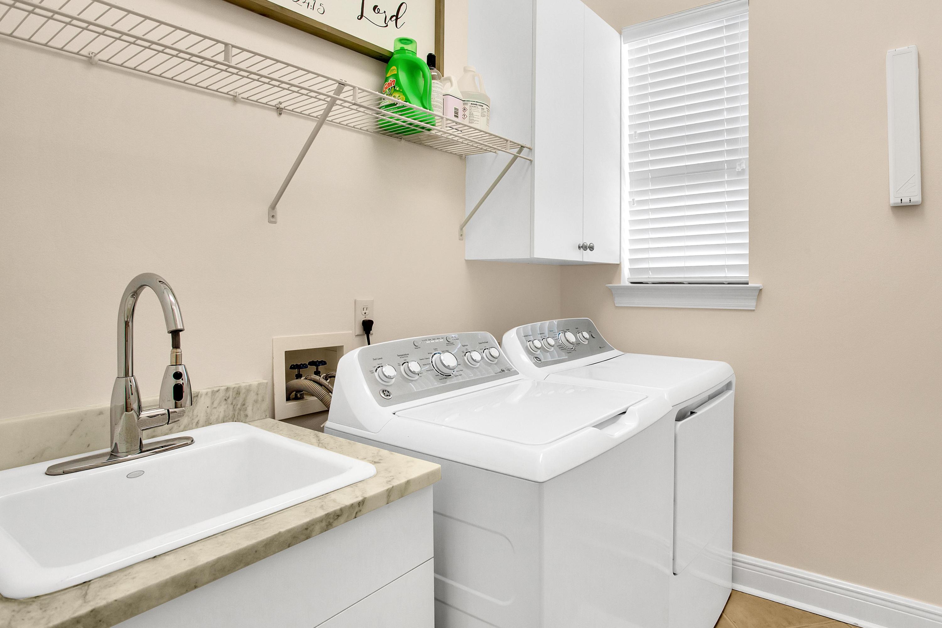 Baytowne Ave East - Residential