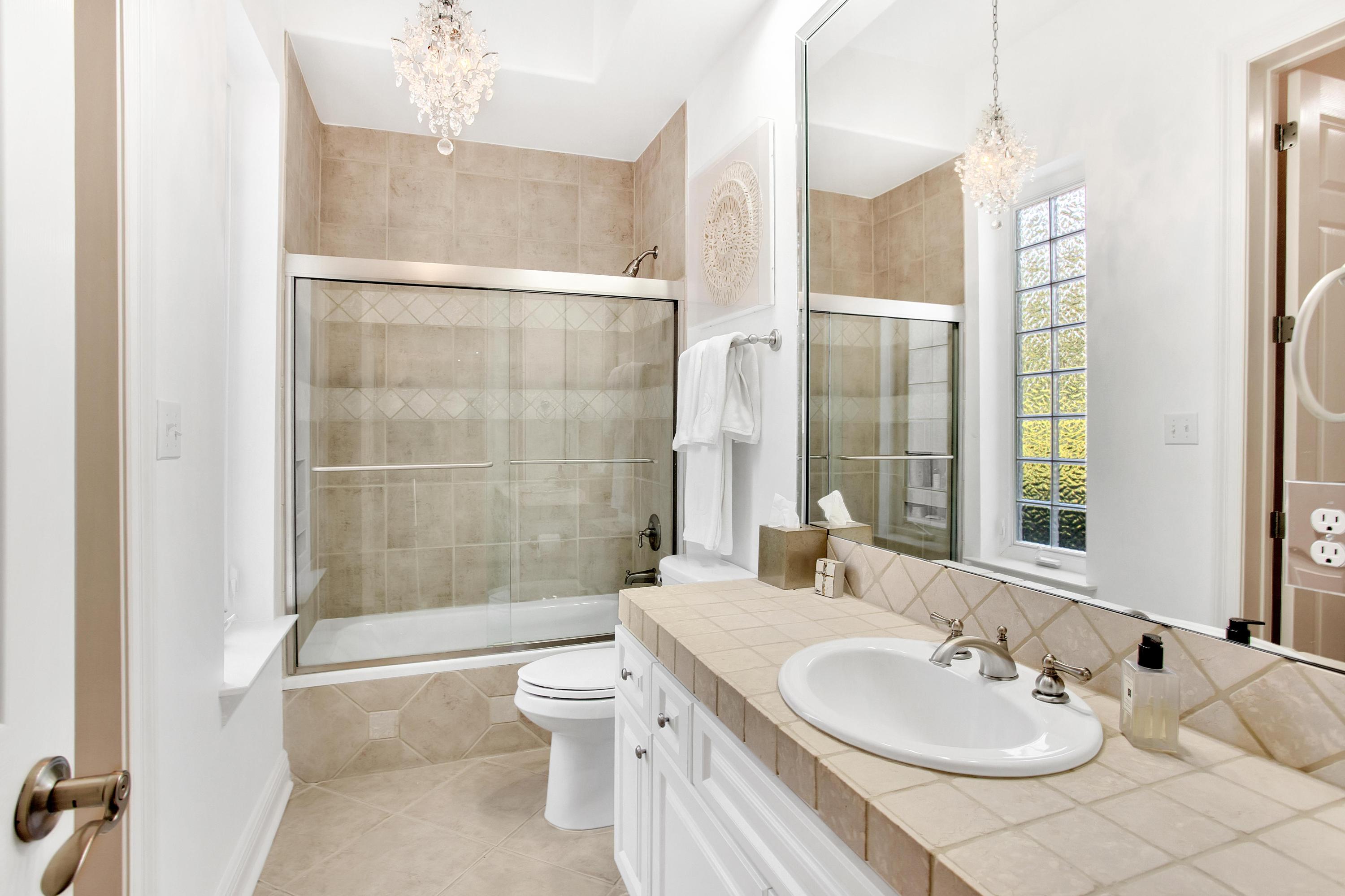 Baytowne Ave East - Residential