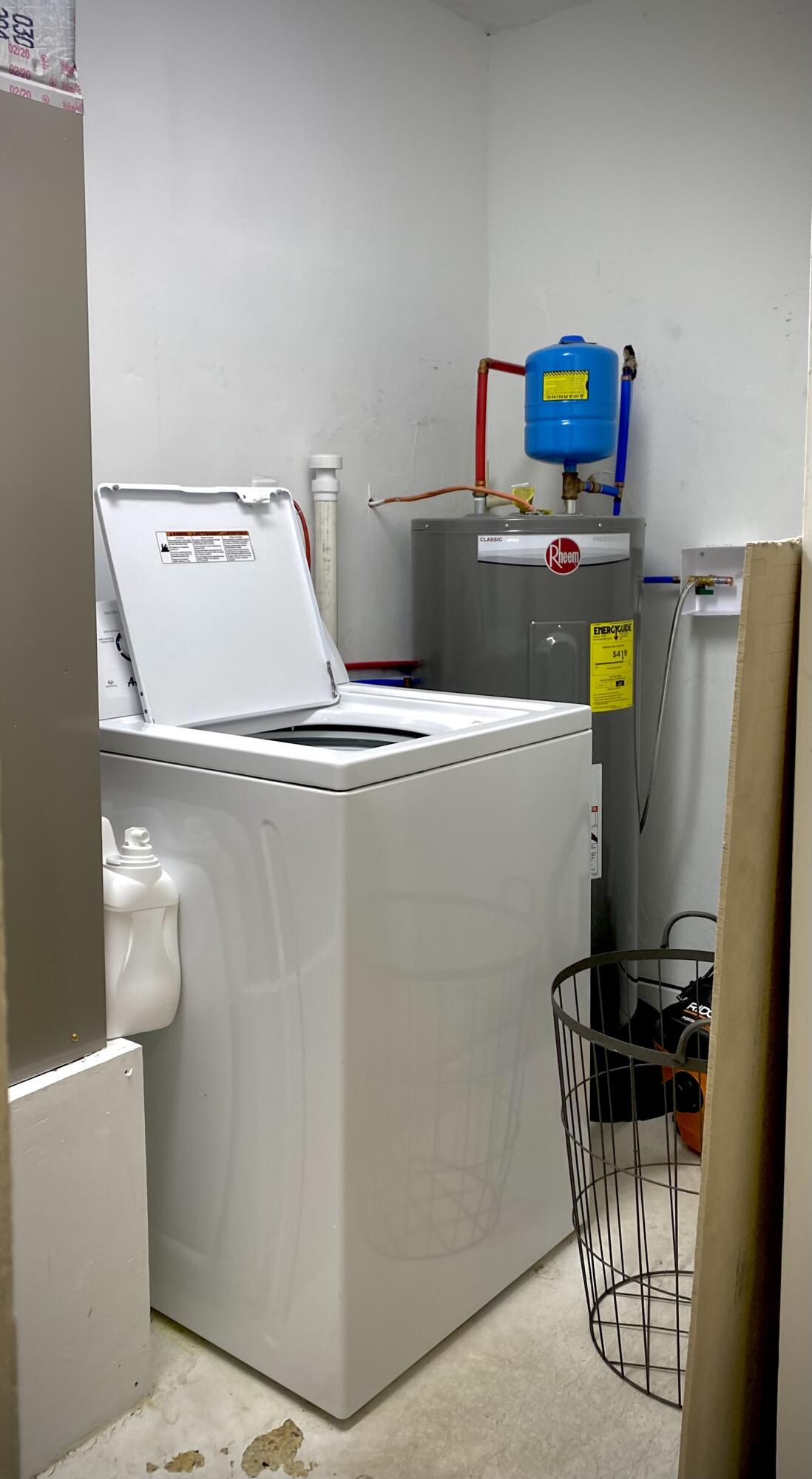 BRYN MAWR PARK - Residential Lease