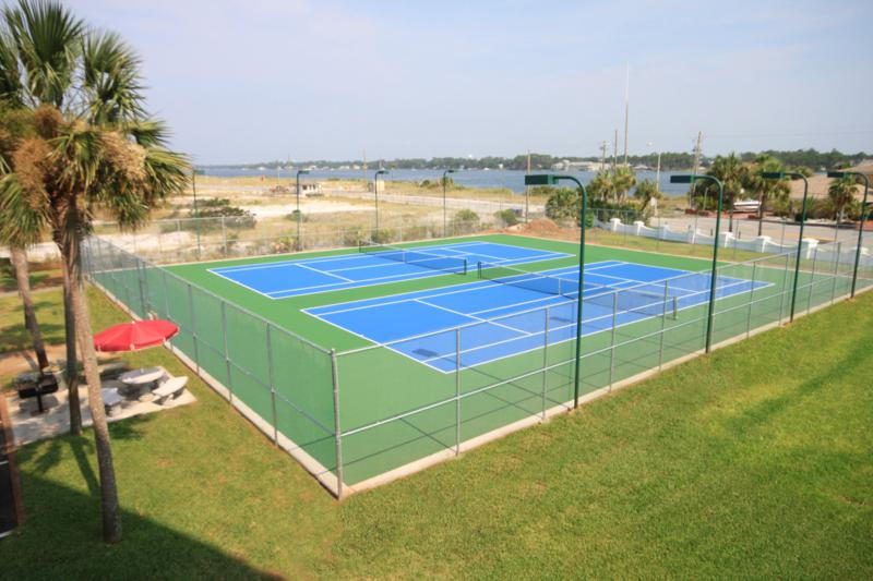 EL MATADOR CONDO - Residential