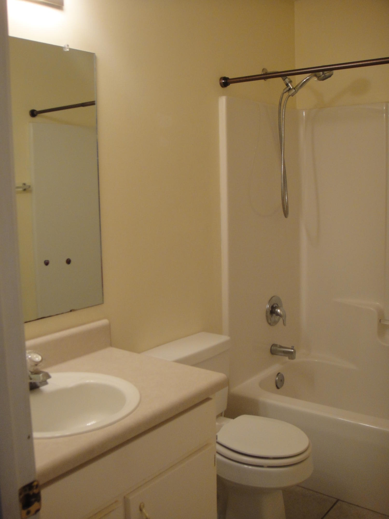 SAN PEDRO PLAZA - Residential Lease