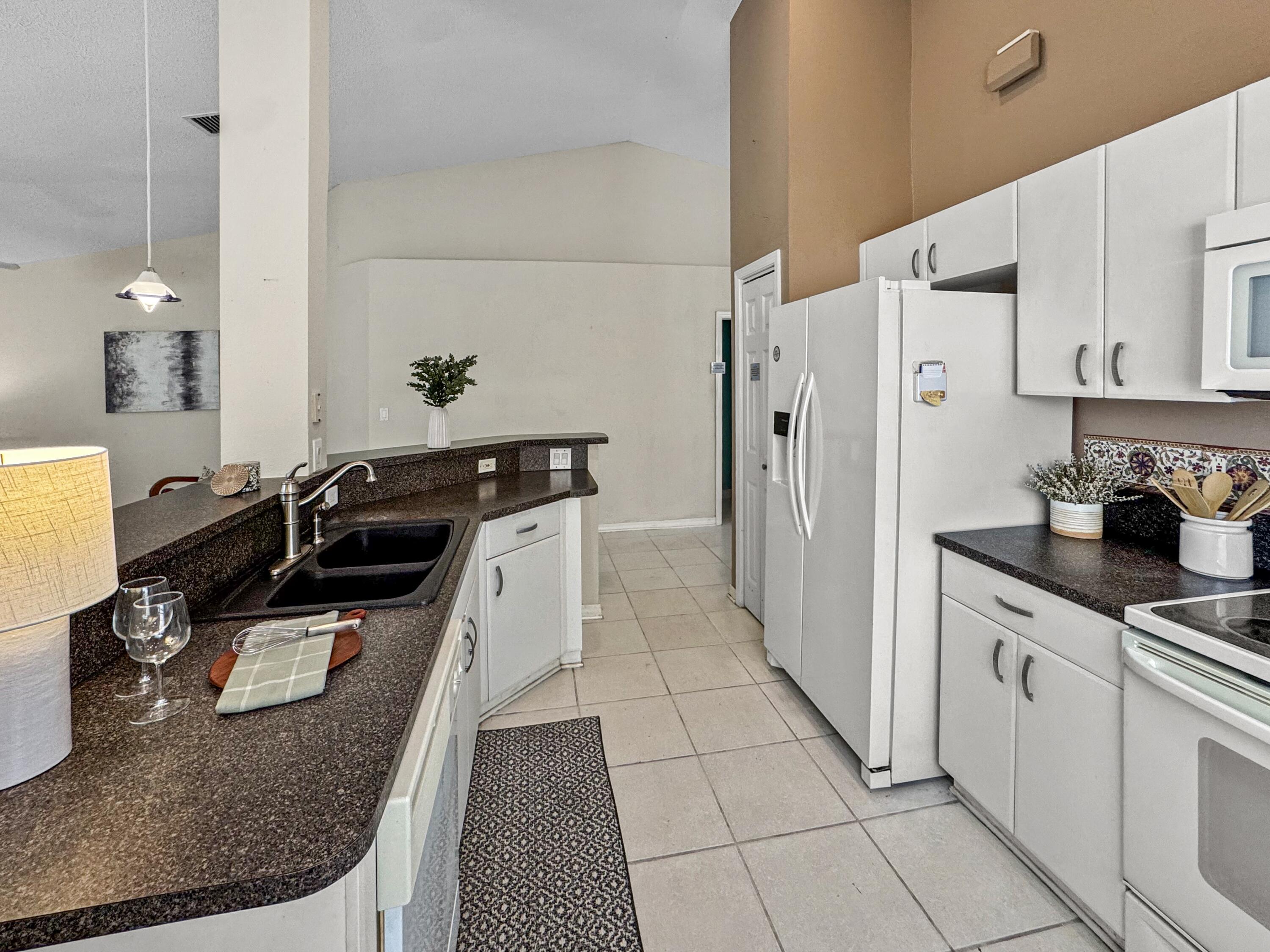 SUMMERWOOD - Residential