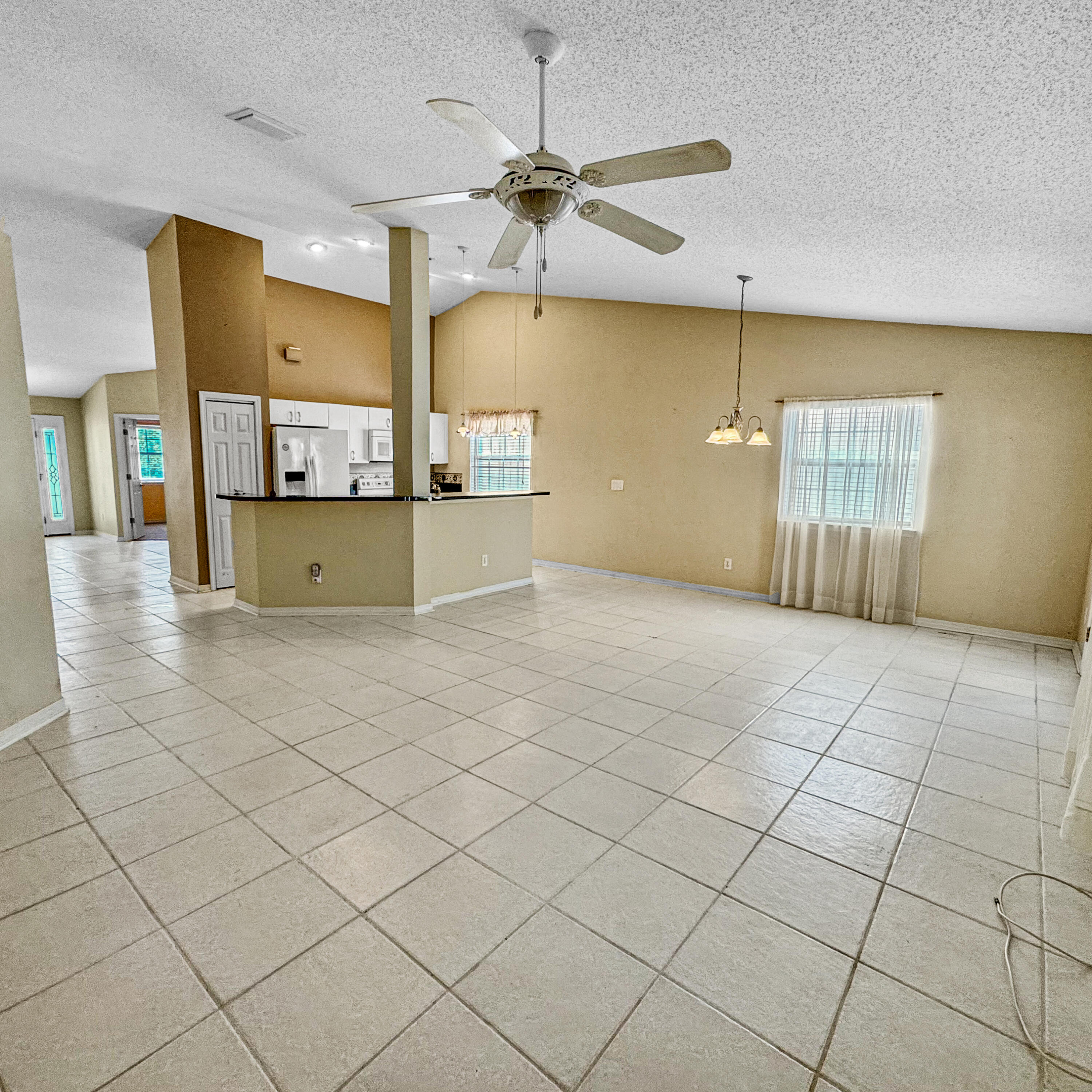 SUMMERWOOD - Residential