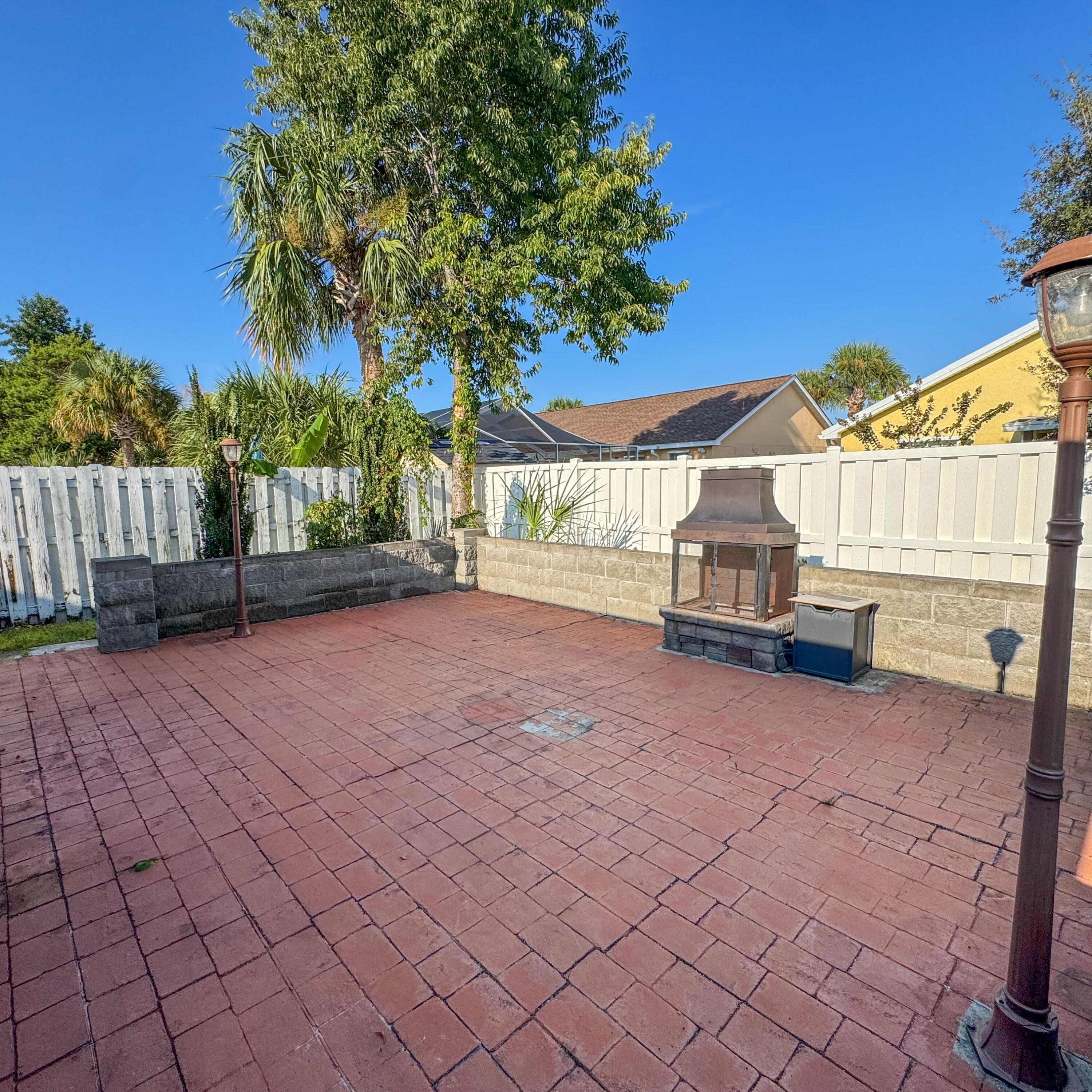 SUMMERWOOD - Residential