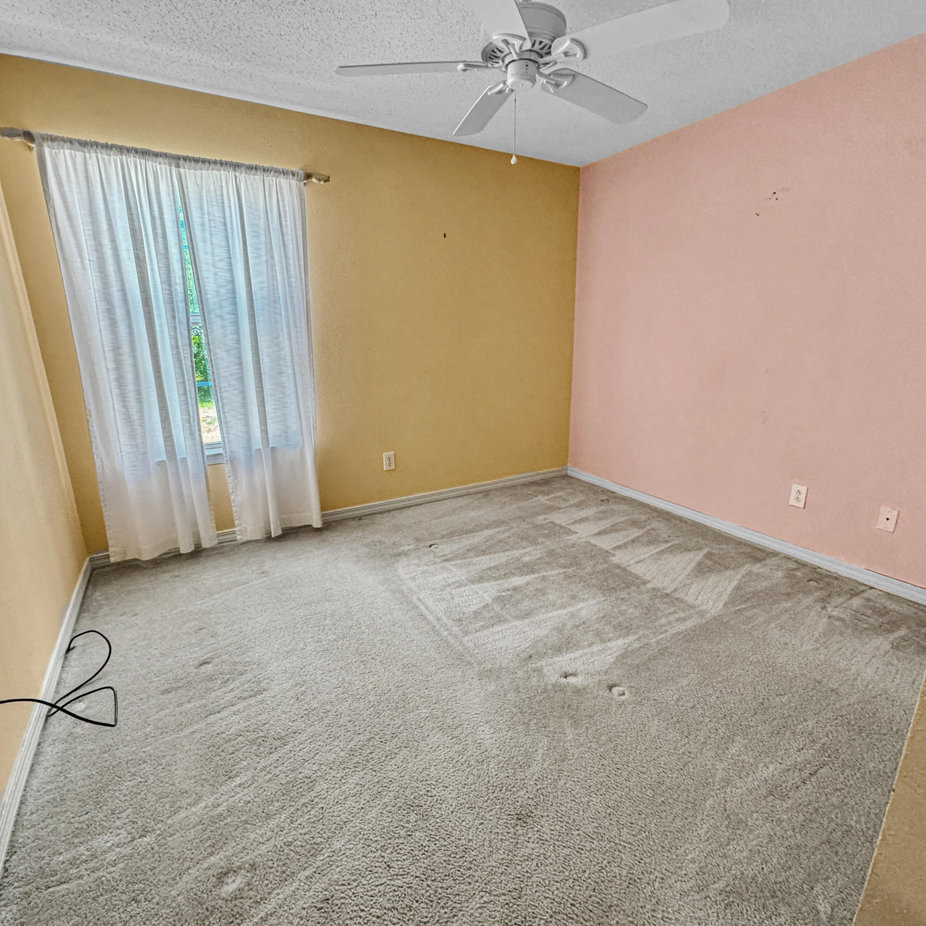 SUMMERWOOD - Residential