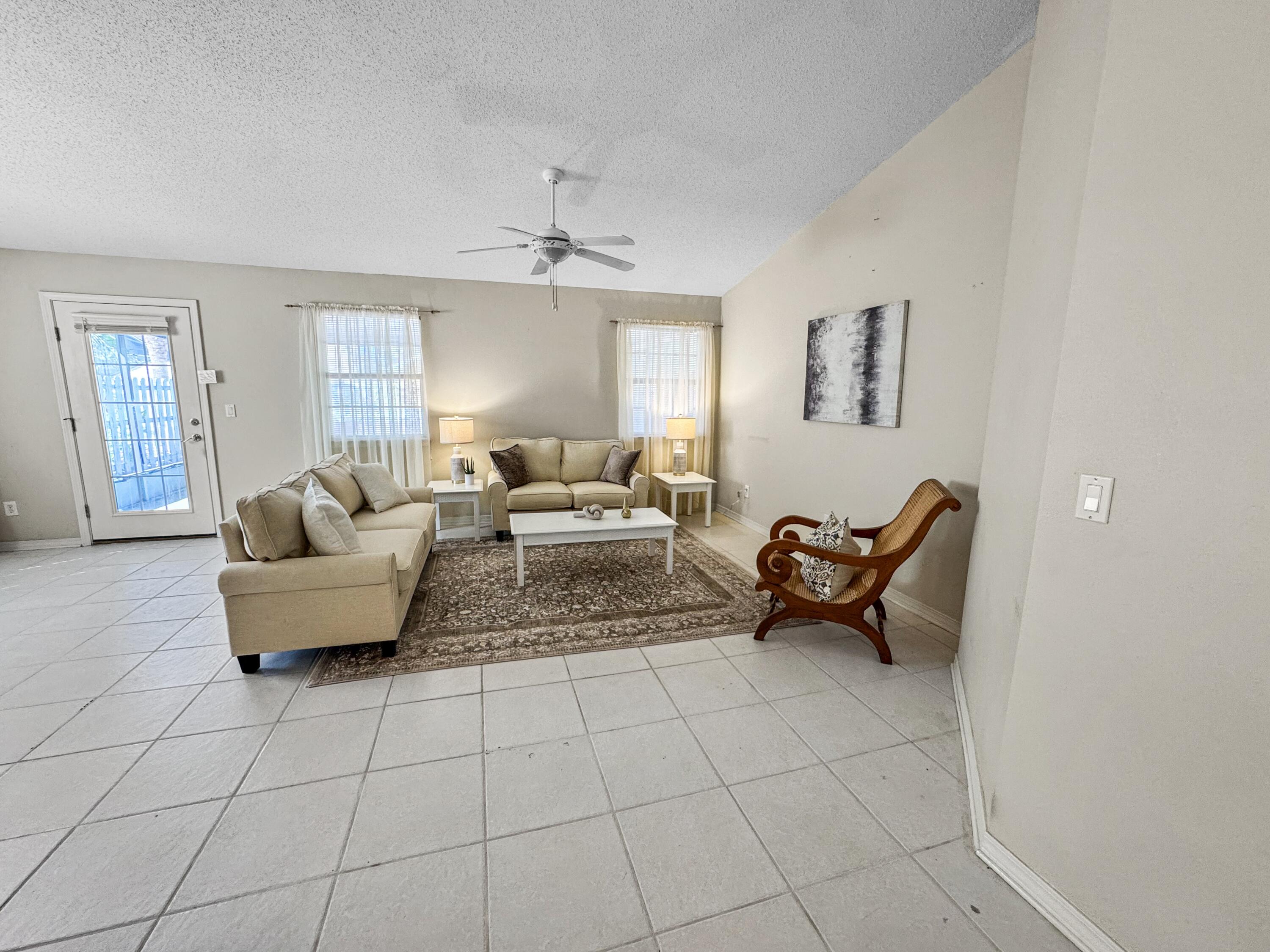 SUMMERWOOD - Residential