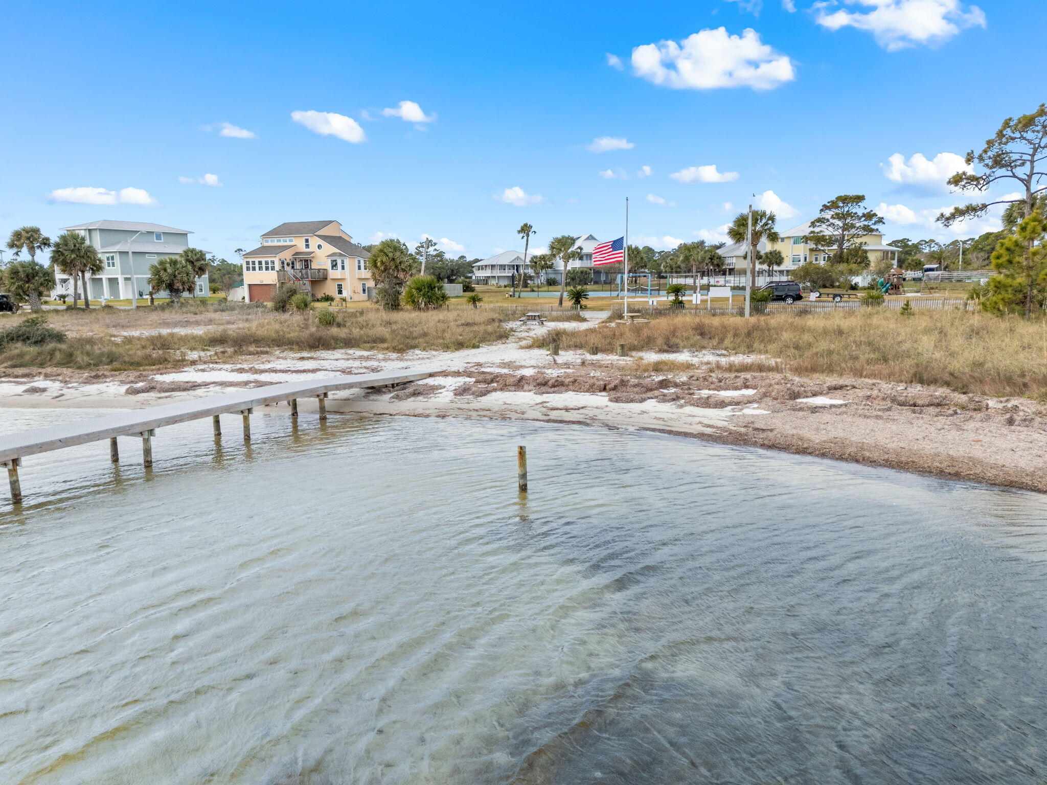 GRANDE LAGOON WEST - Residential