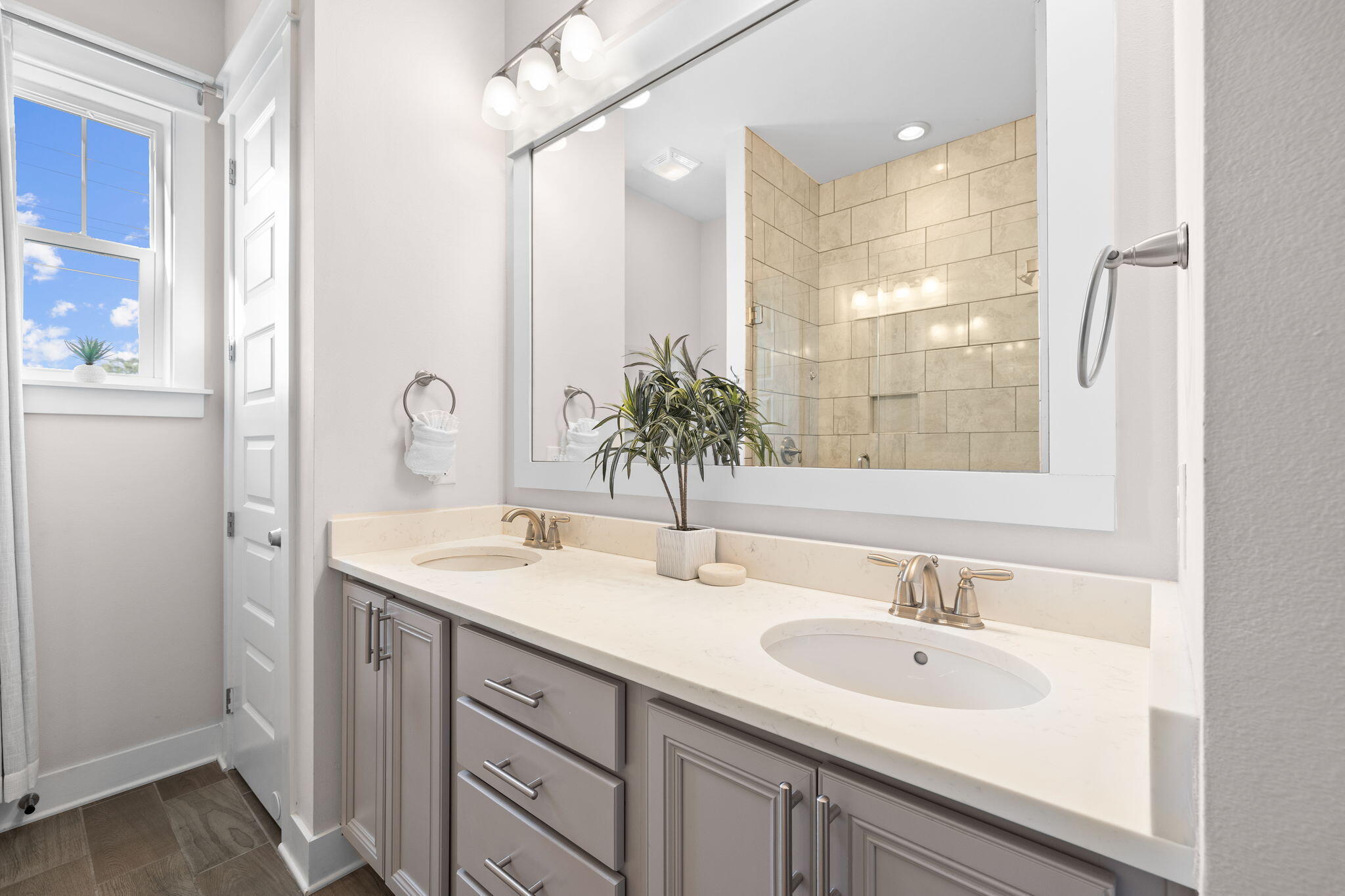 PROMINENCE - Residential