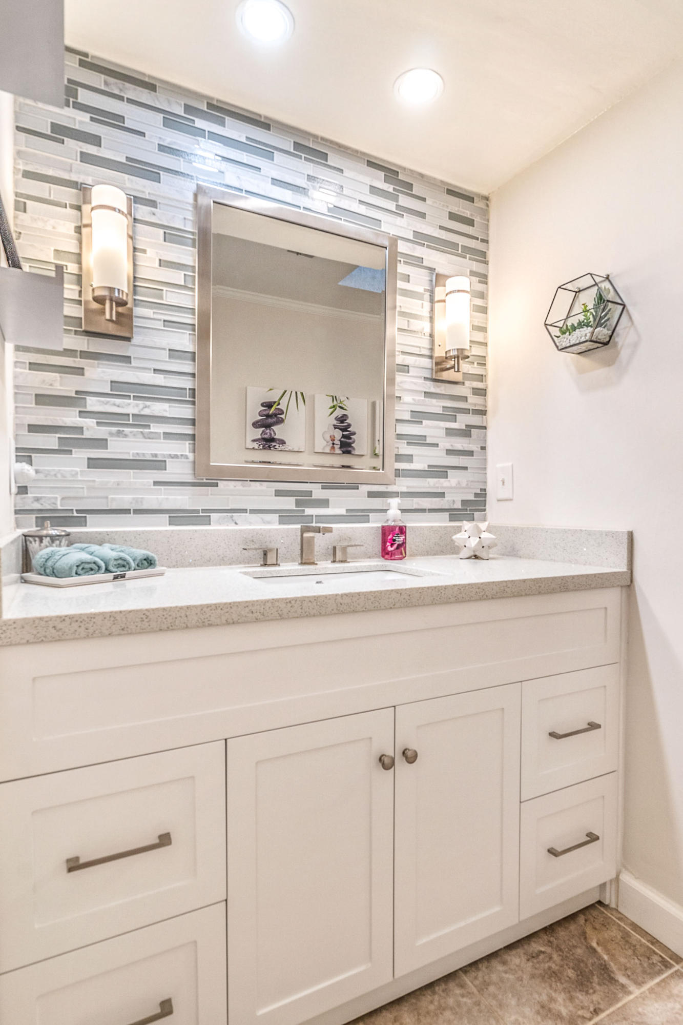 ROCKY BAYOU COUNTRY CLUB ESTATES 1 - Residential