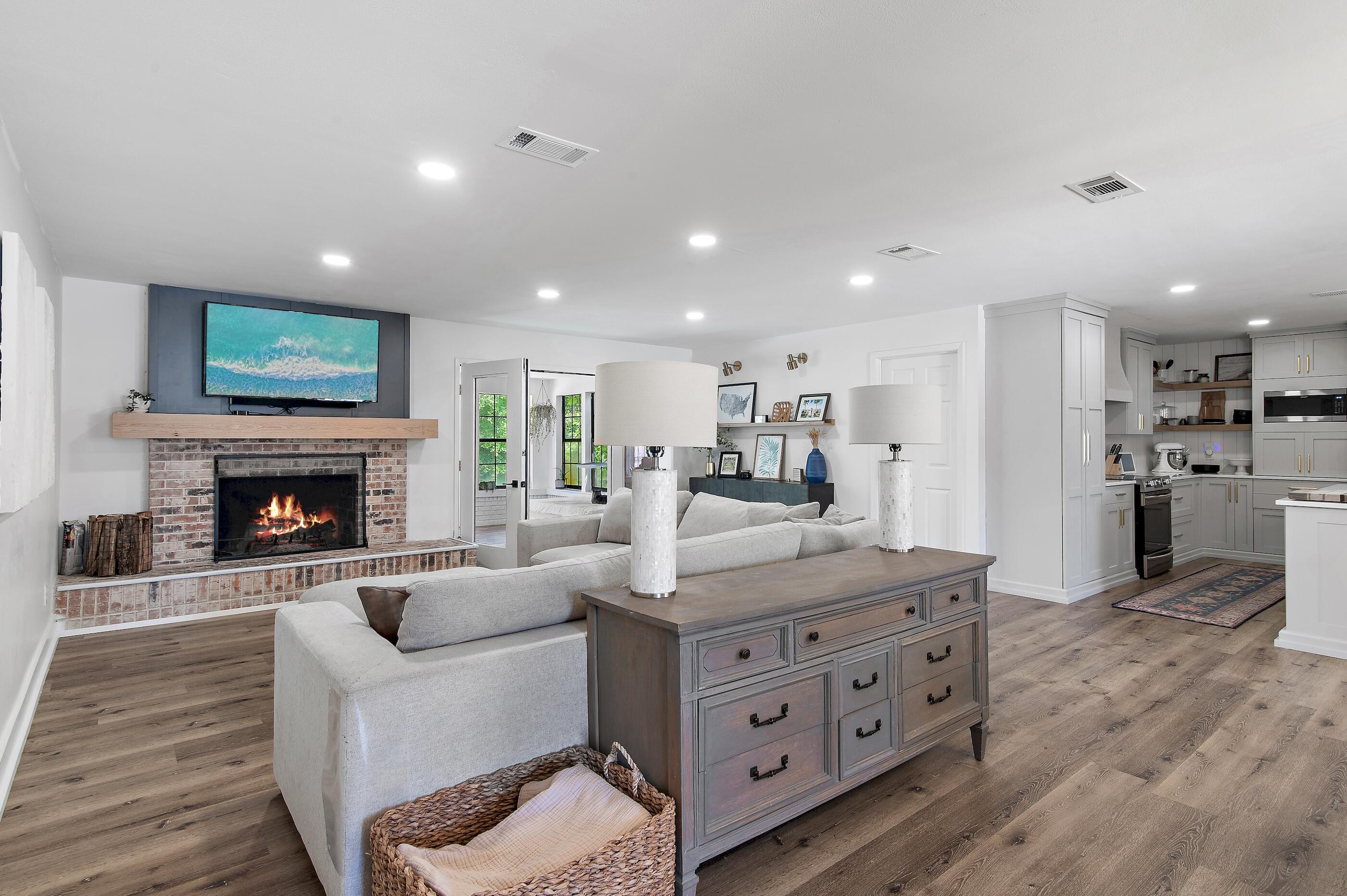 INDIAN BAYOU - Residential