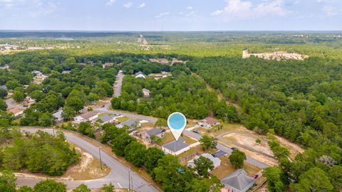 A home in DeFuniak Springs