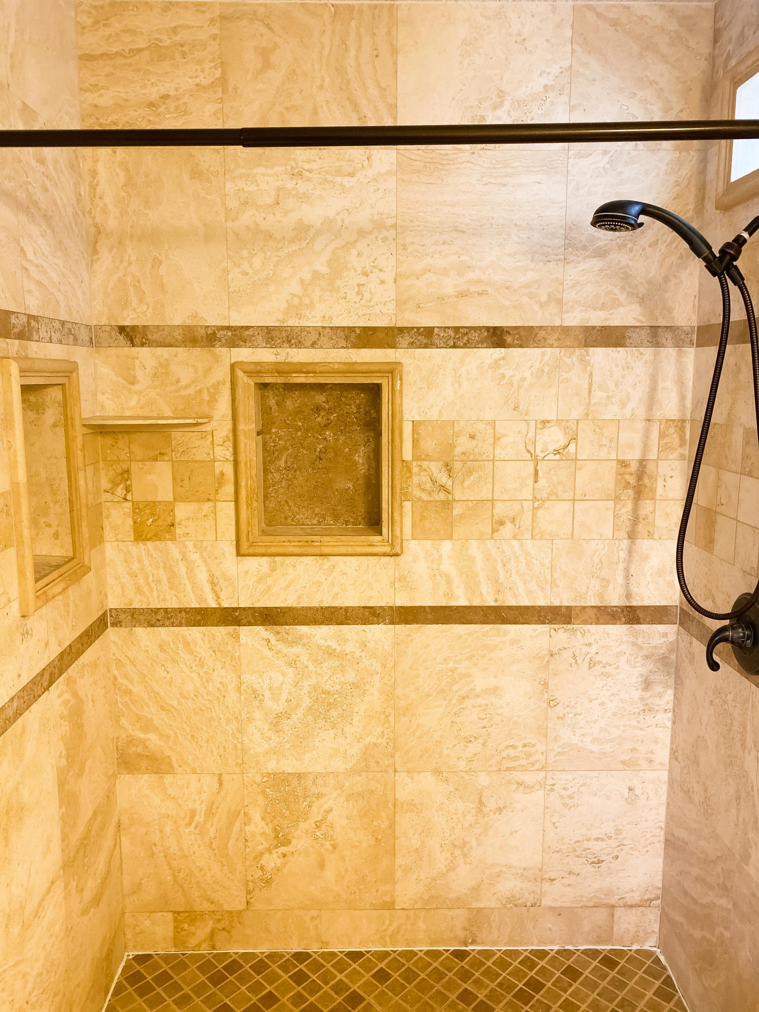 VALPARAISO PINECREST 6 - Residential