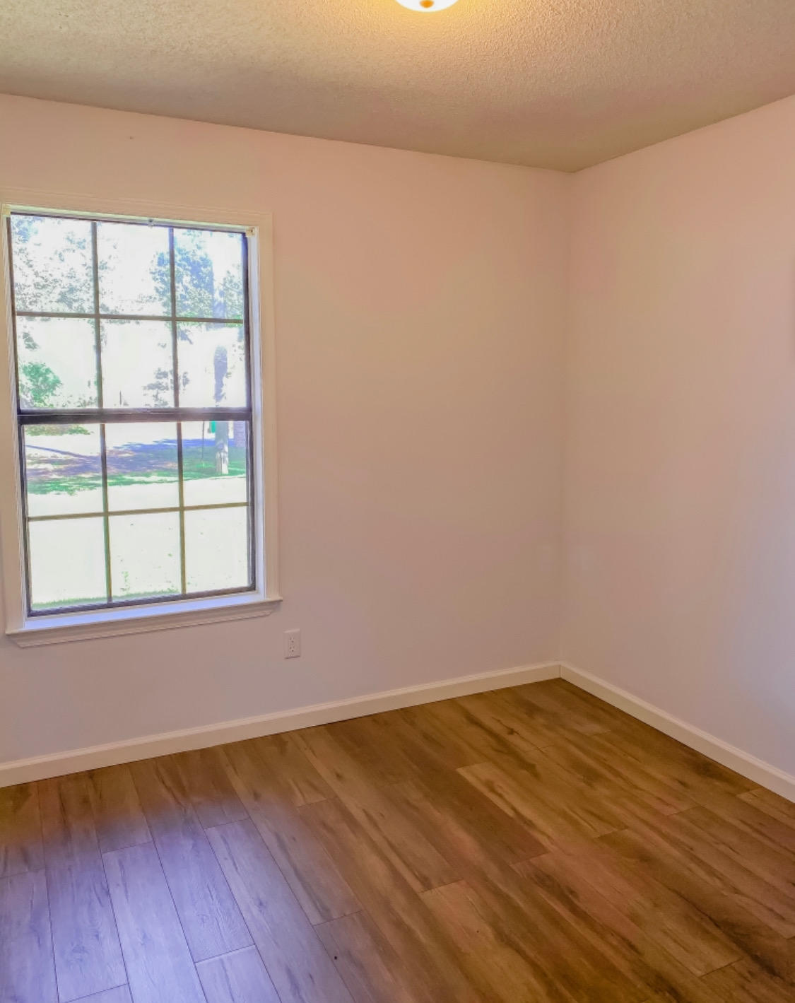 VALPARAISO PINECREST 6 - Residential