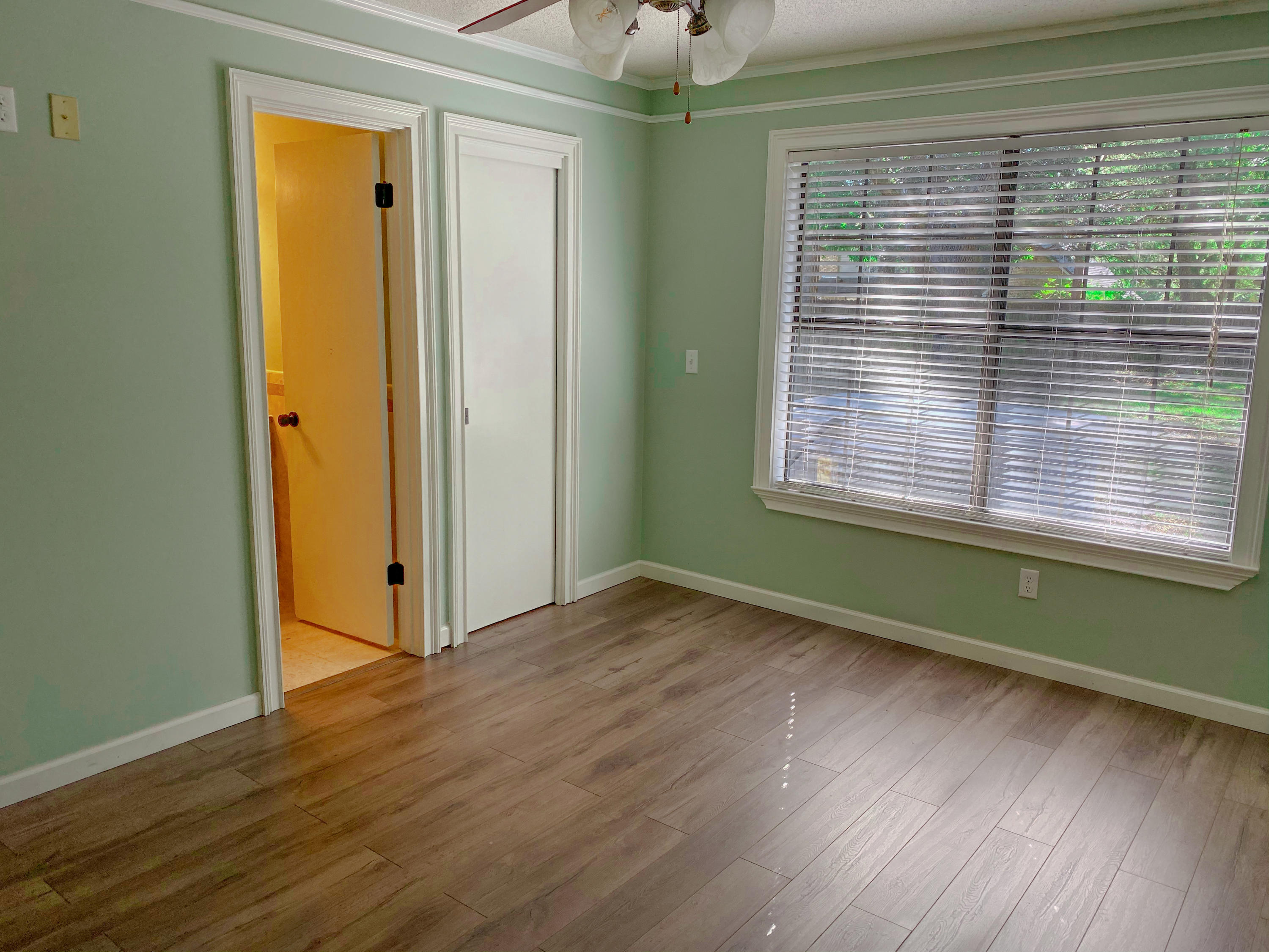 VALPARAISO PINECREST 6 - Residential