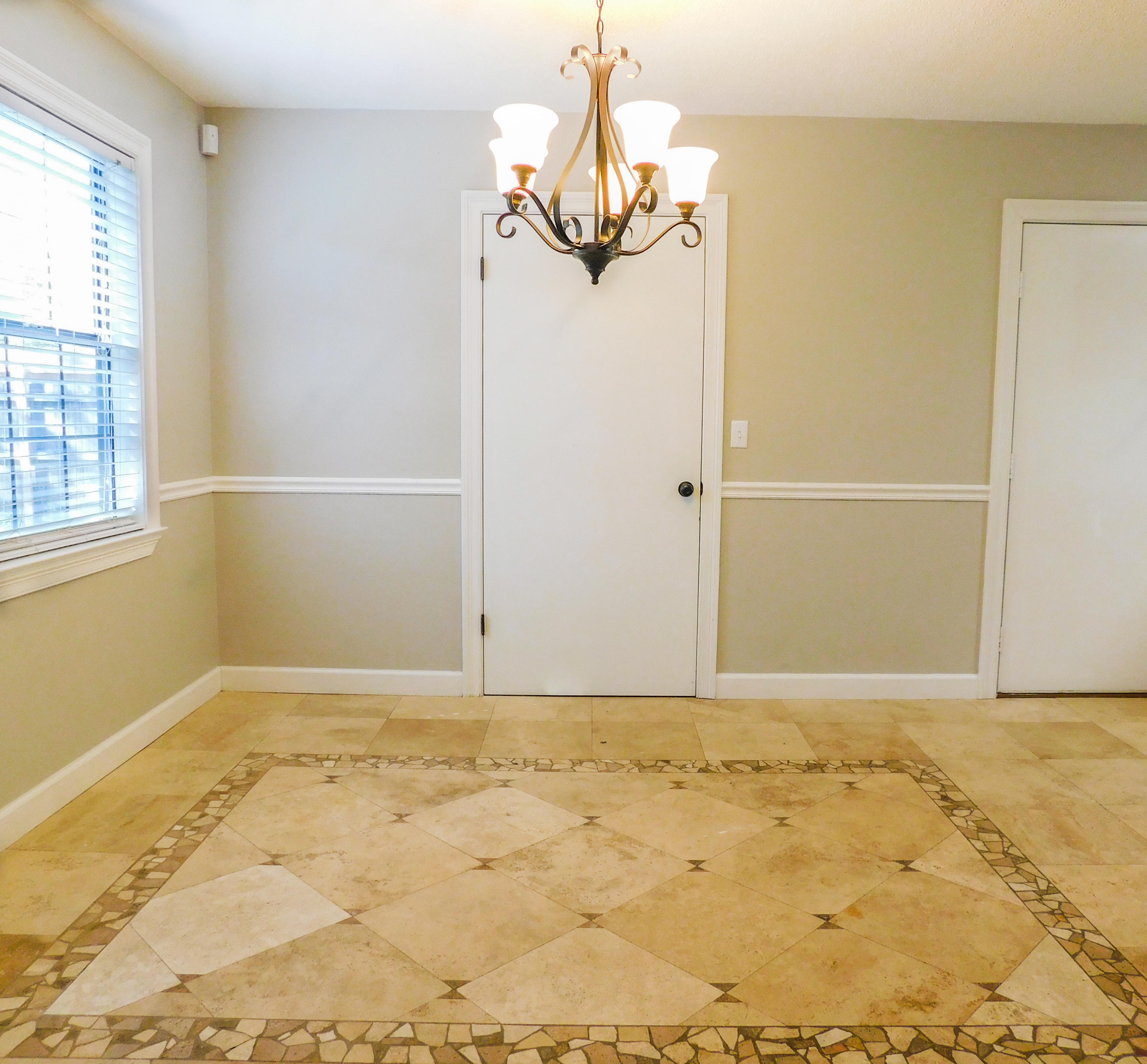 VALPARAISO PINECREST 6 - Residential