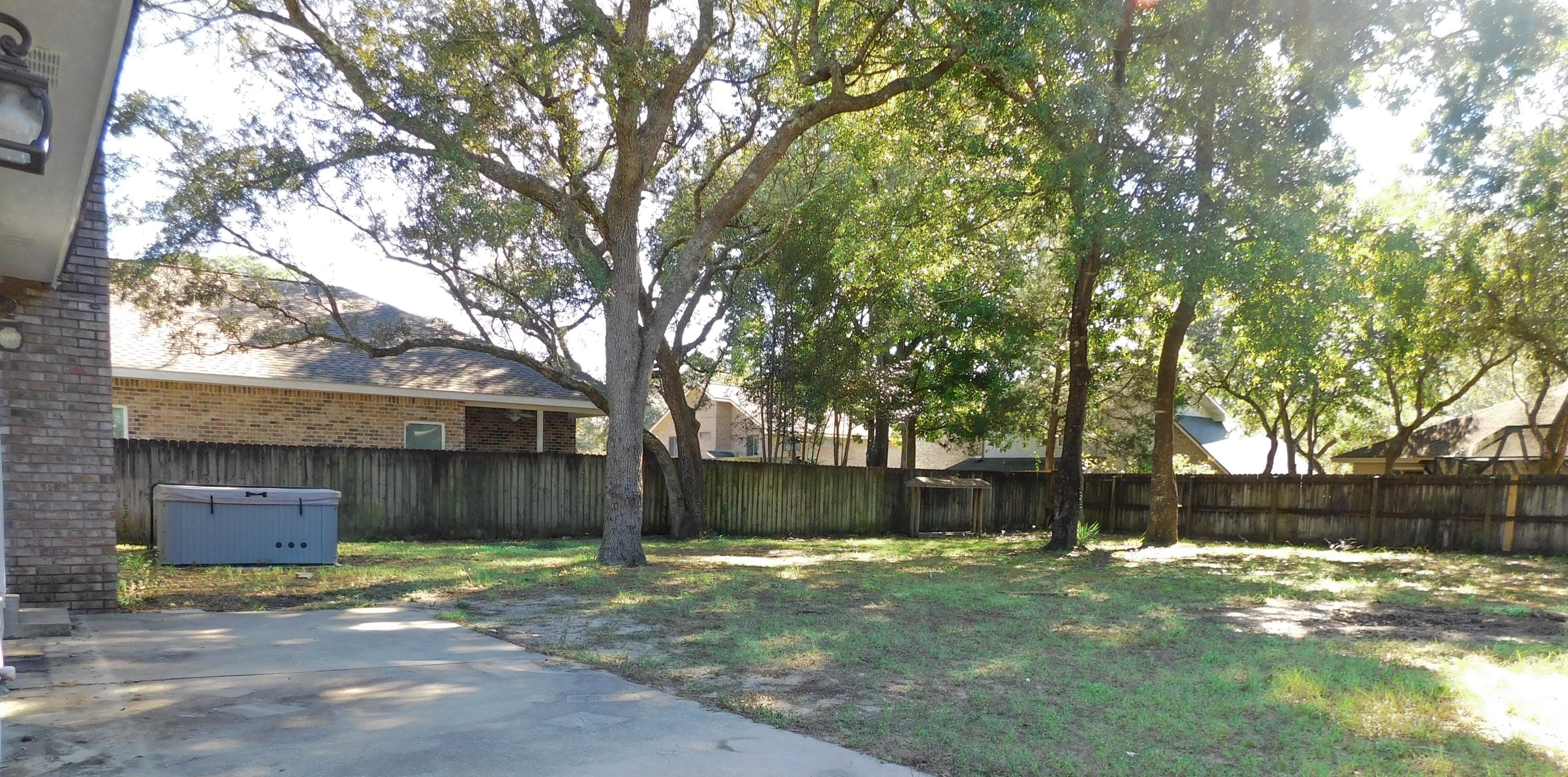 VALPARAISO PINECREST 6 - Residential