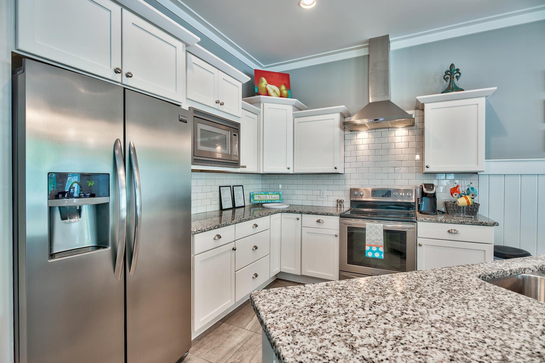 LAKESIDE AT BLUE MOUNTAIN BEACH - Residential