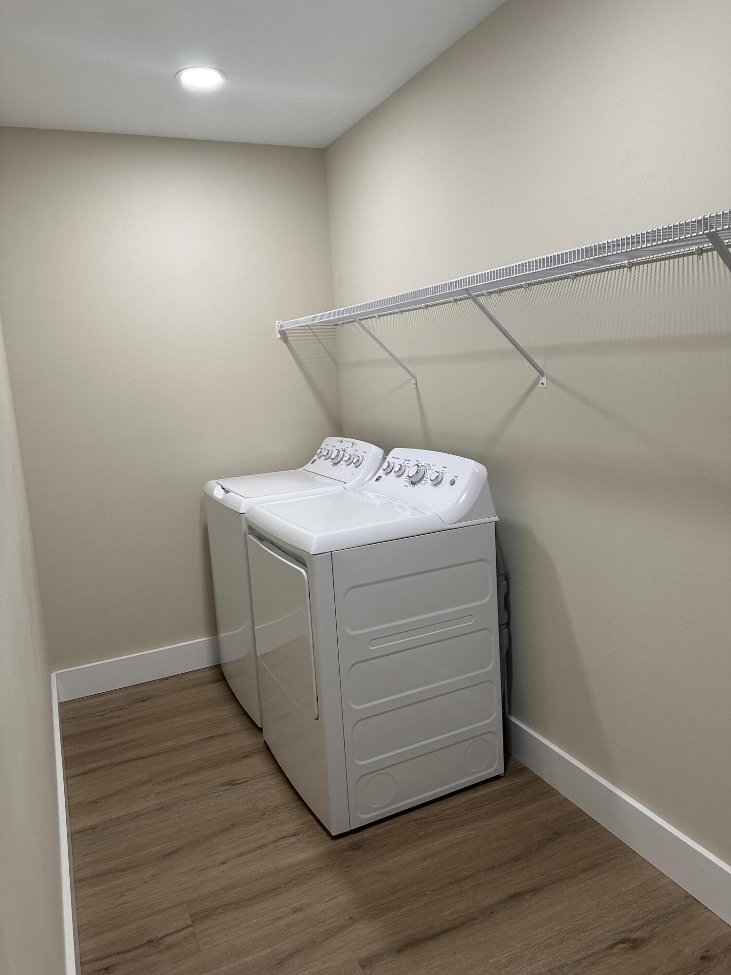 CALHOUN S/D DESTIN RE S/D PART BLK D LOTS 2 & 3 BL - Residential Lease