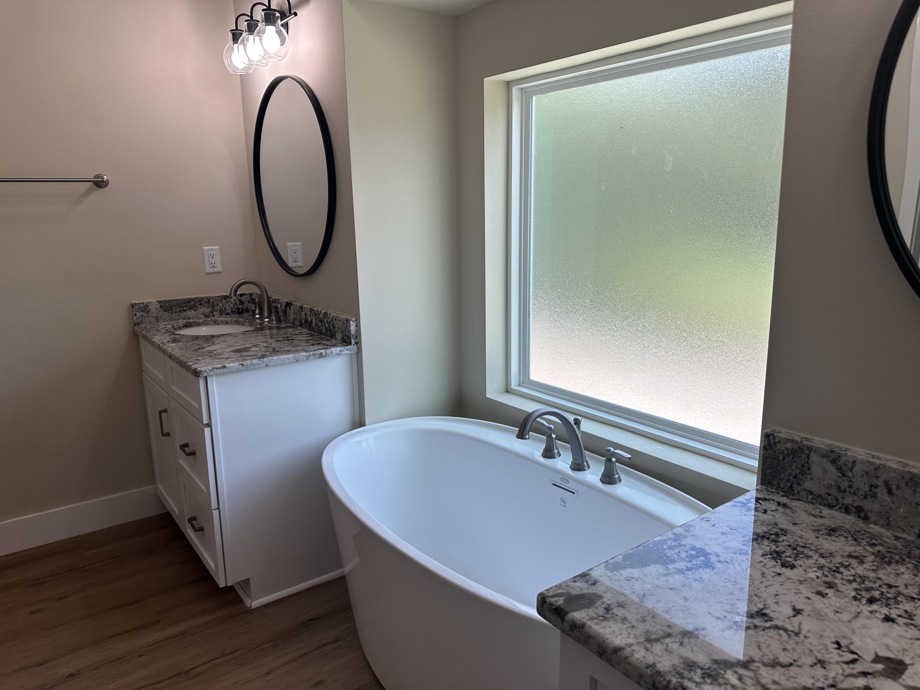 CALHOUN S/D DESTIN RE S/D PART BLK D LOTS 2 & 3 BL - Residential Lease