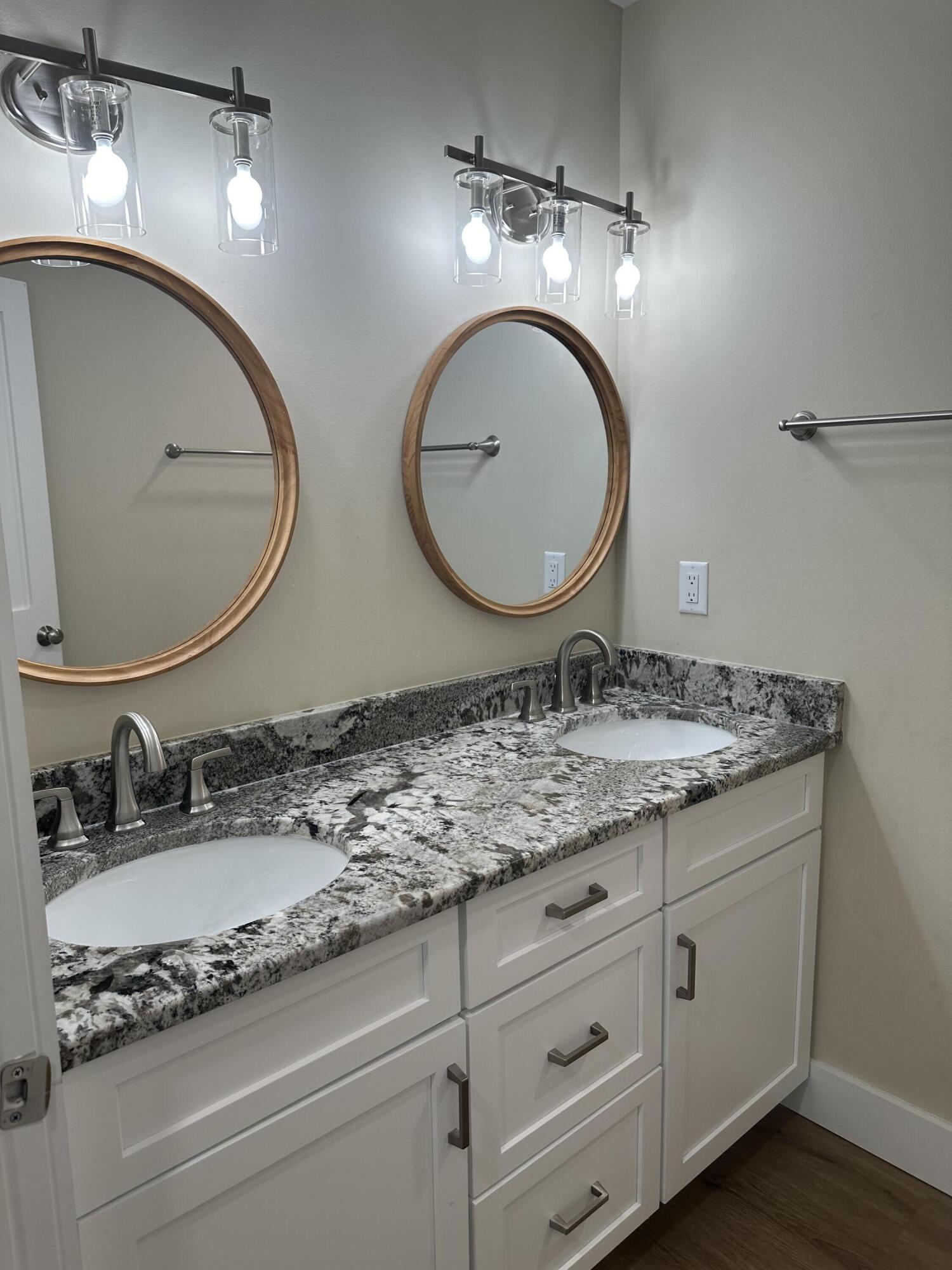 CALHOUN S/D DESTIN RE S/D PART BLK D LOTS 2 & 3 BL - Residential Lease