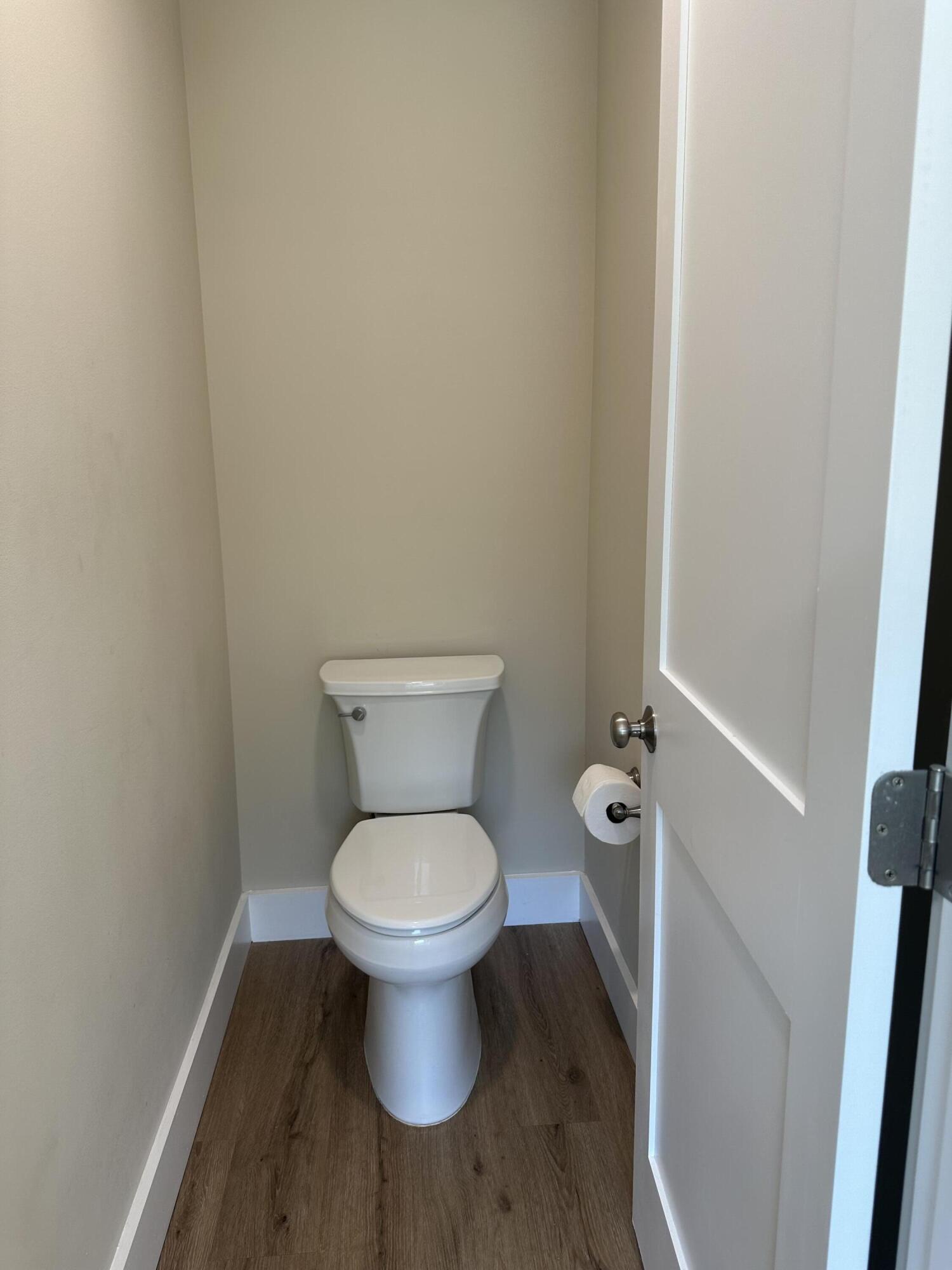 CALHOUN S/D DESTIN RE S/D PART BLK D LOTS 2 & 3 BL - Residential Lease