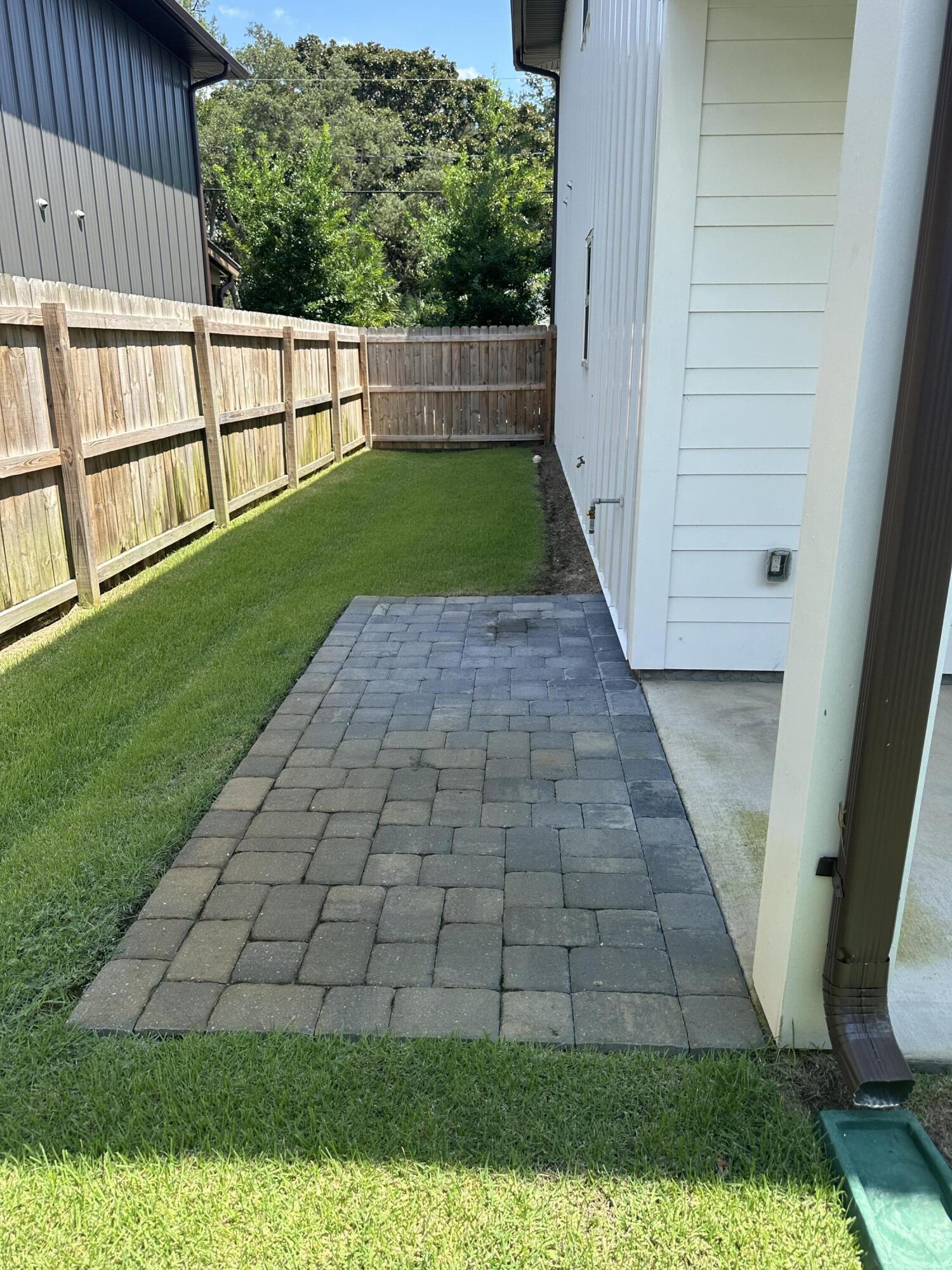 CALHOUN S/D DESTIN RE S/D PART BLK D LOTS 2 & 3 BL - Residential Lease