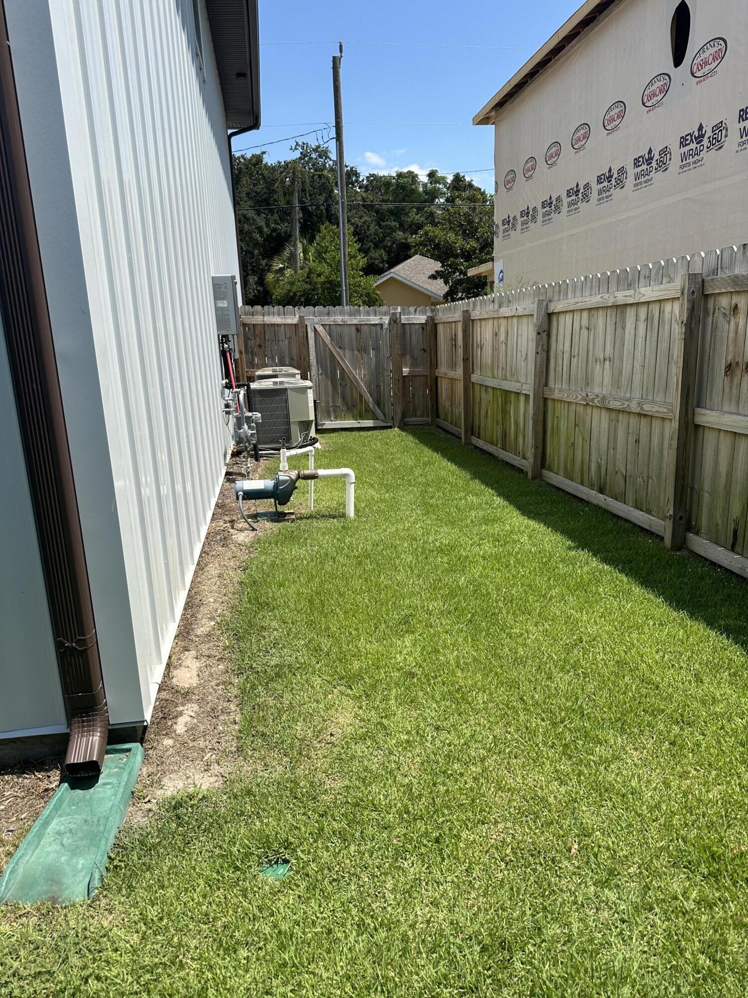 CALHOUN S/D DESTIN RE S/D PART BLK D LOTS 2 & 3 BL - Residential Lease