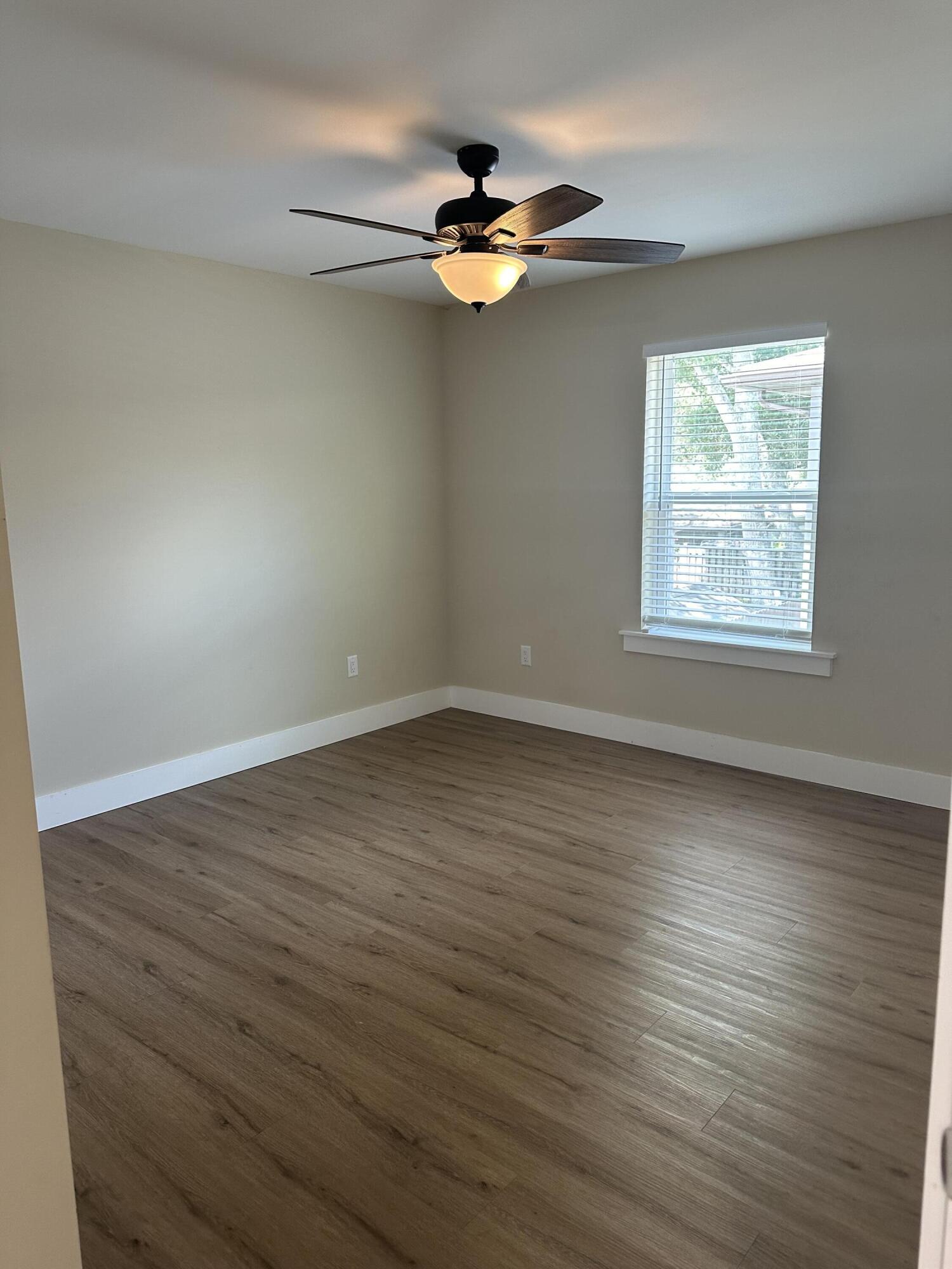 CALHOUN S/D DESTIN RE S/D PART BLK D LOTS 2 & 3 BL - Residential Lease