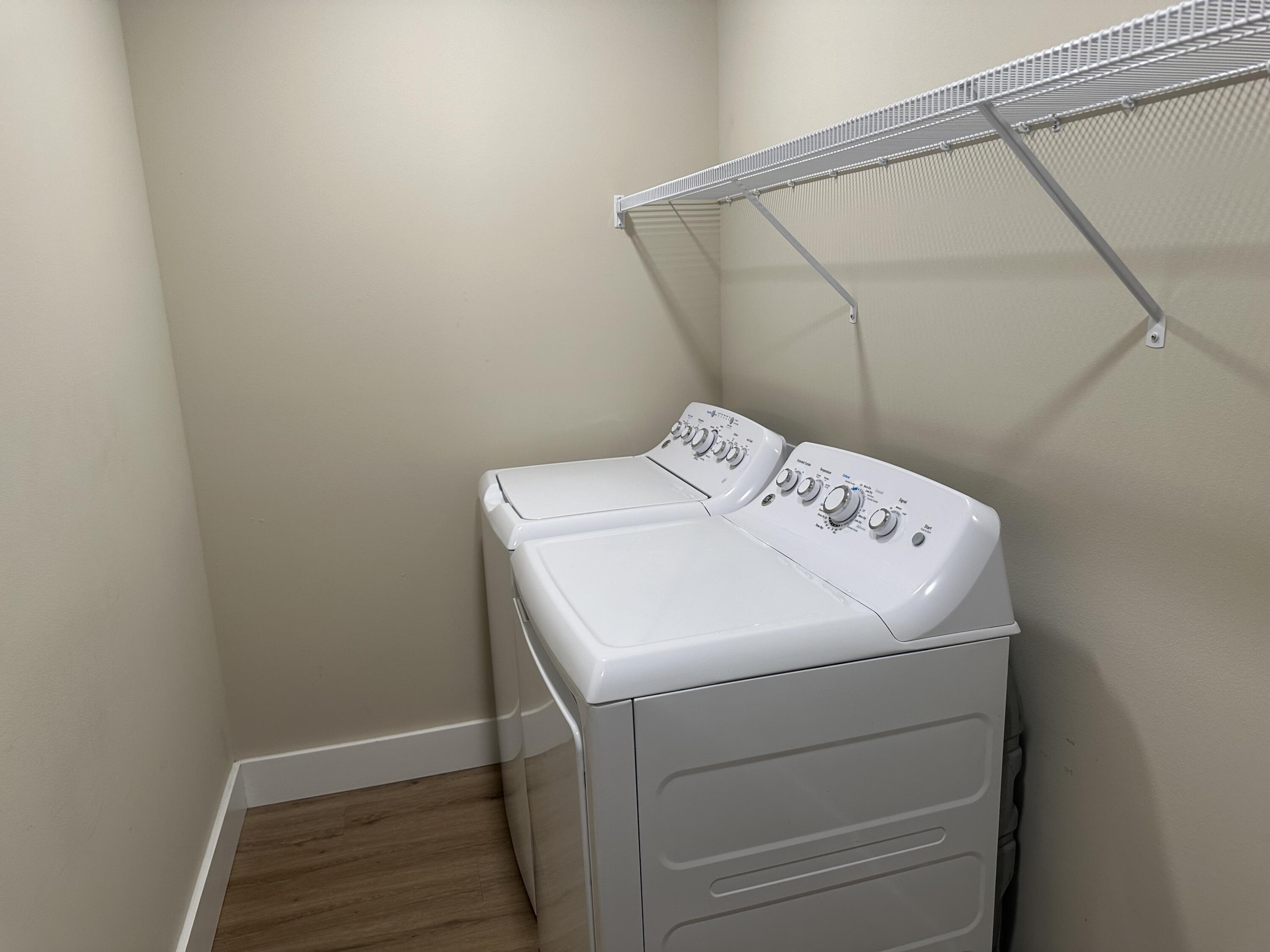 CALHOUN S/D DESTIN RE S/D PART BLK D LOTS 2 & 3 BL - Residential Lease