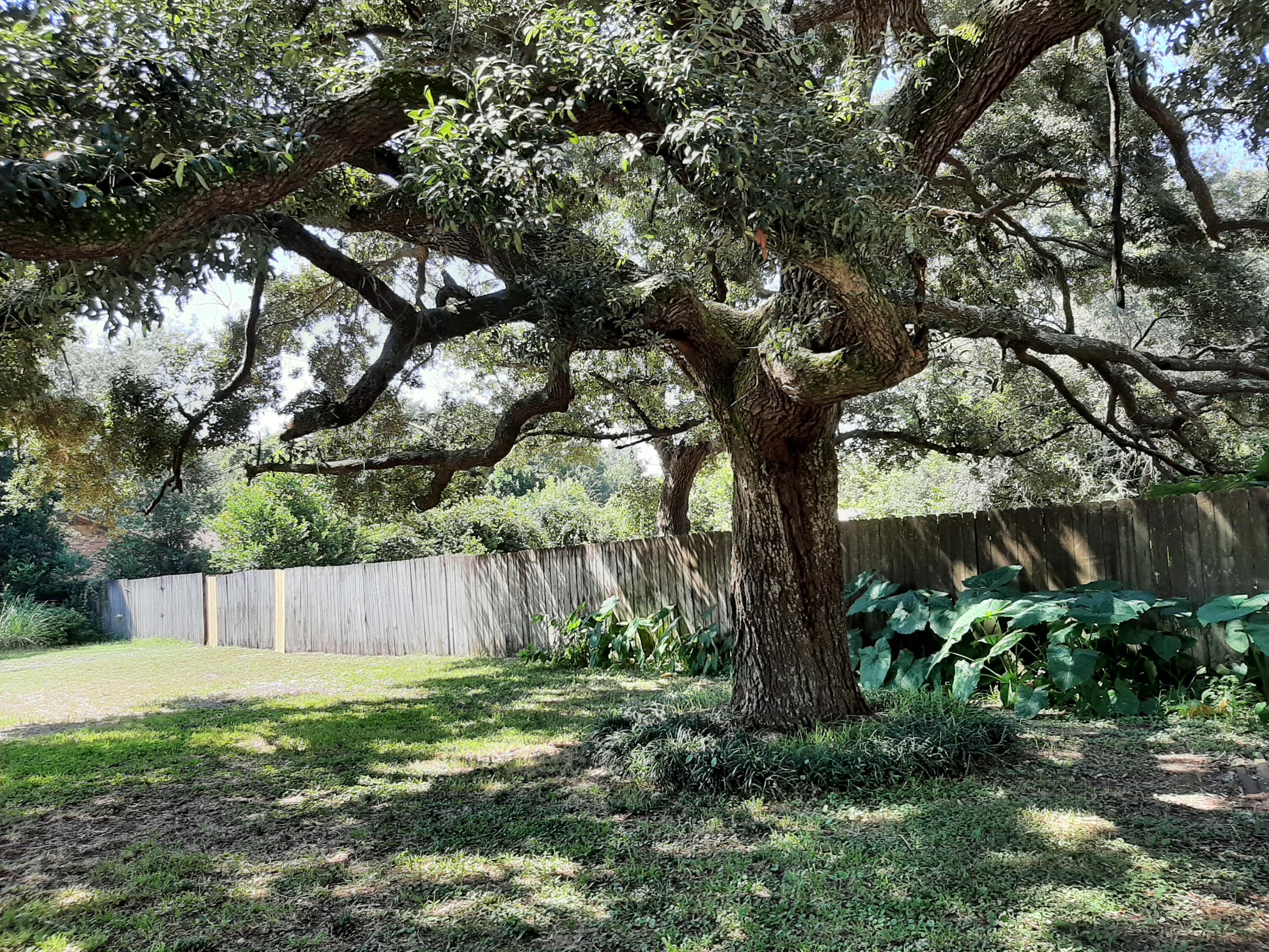 WHISPER BAY 1ST ADDN - Residential