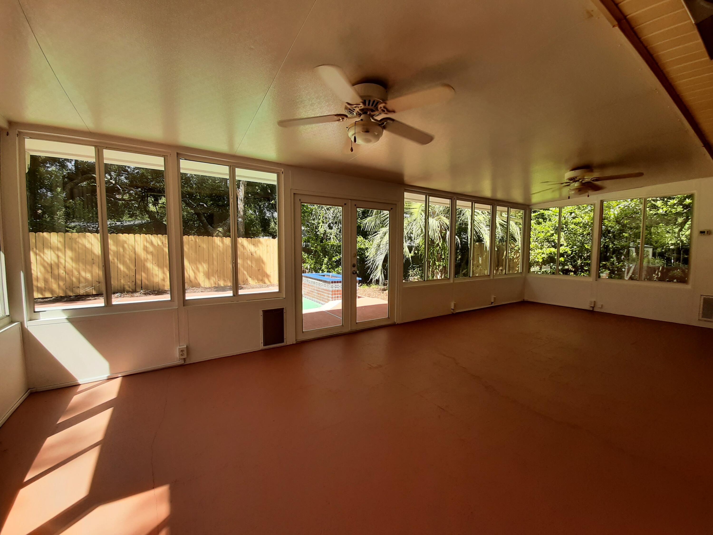 WHISPER BAY 1ST ADDN - Residential