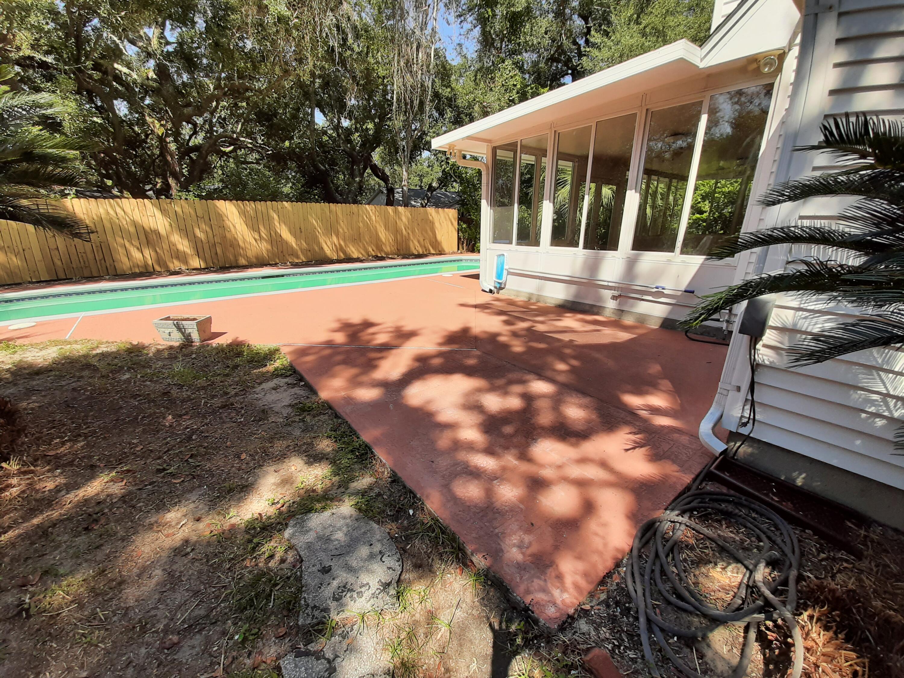 WHISPER BAY 1ST ADDN - Residential