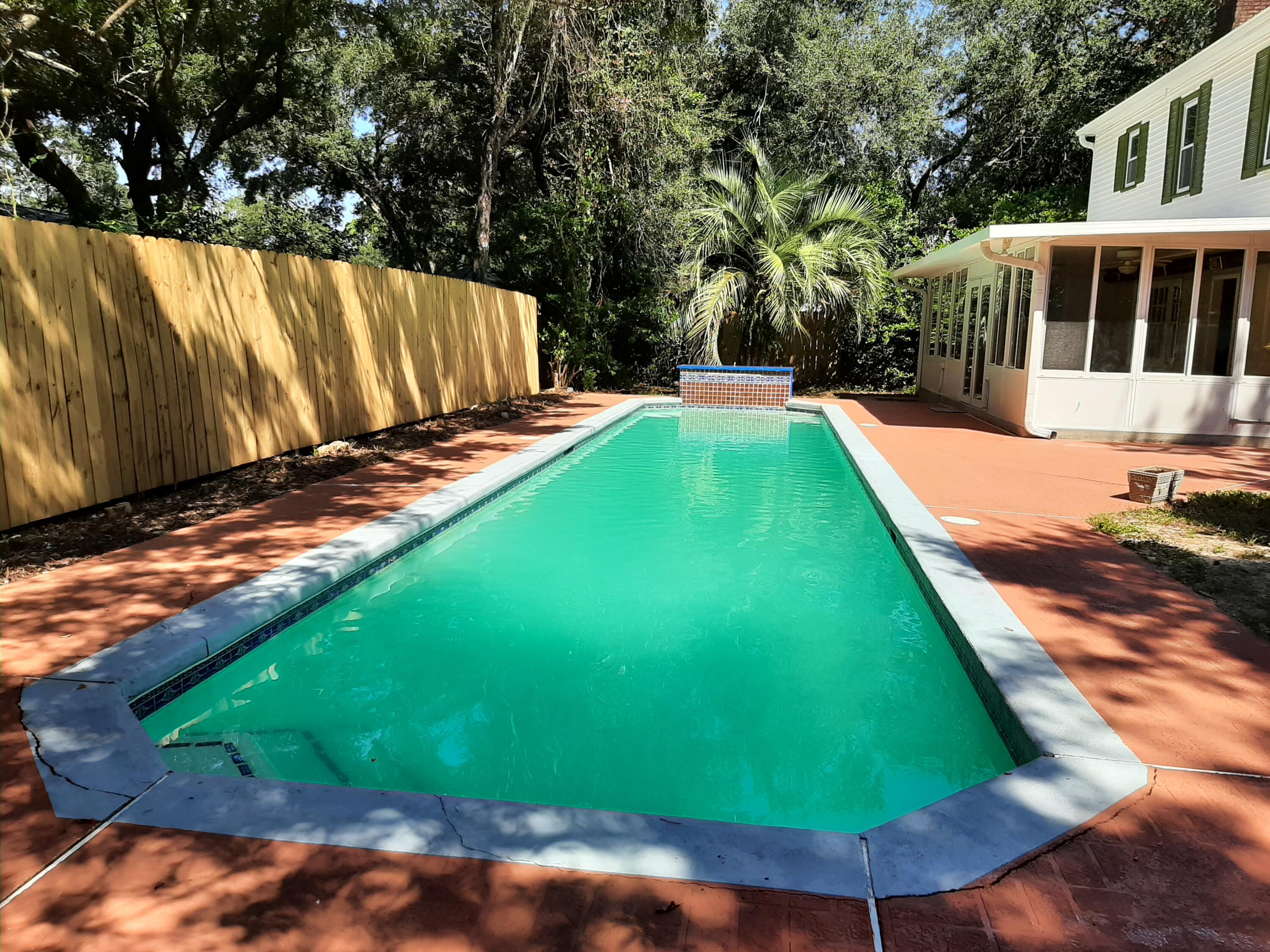 WHISPER BAY 1ST ADDN - Residential