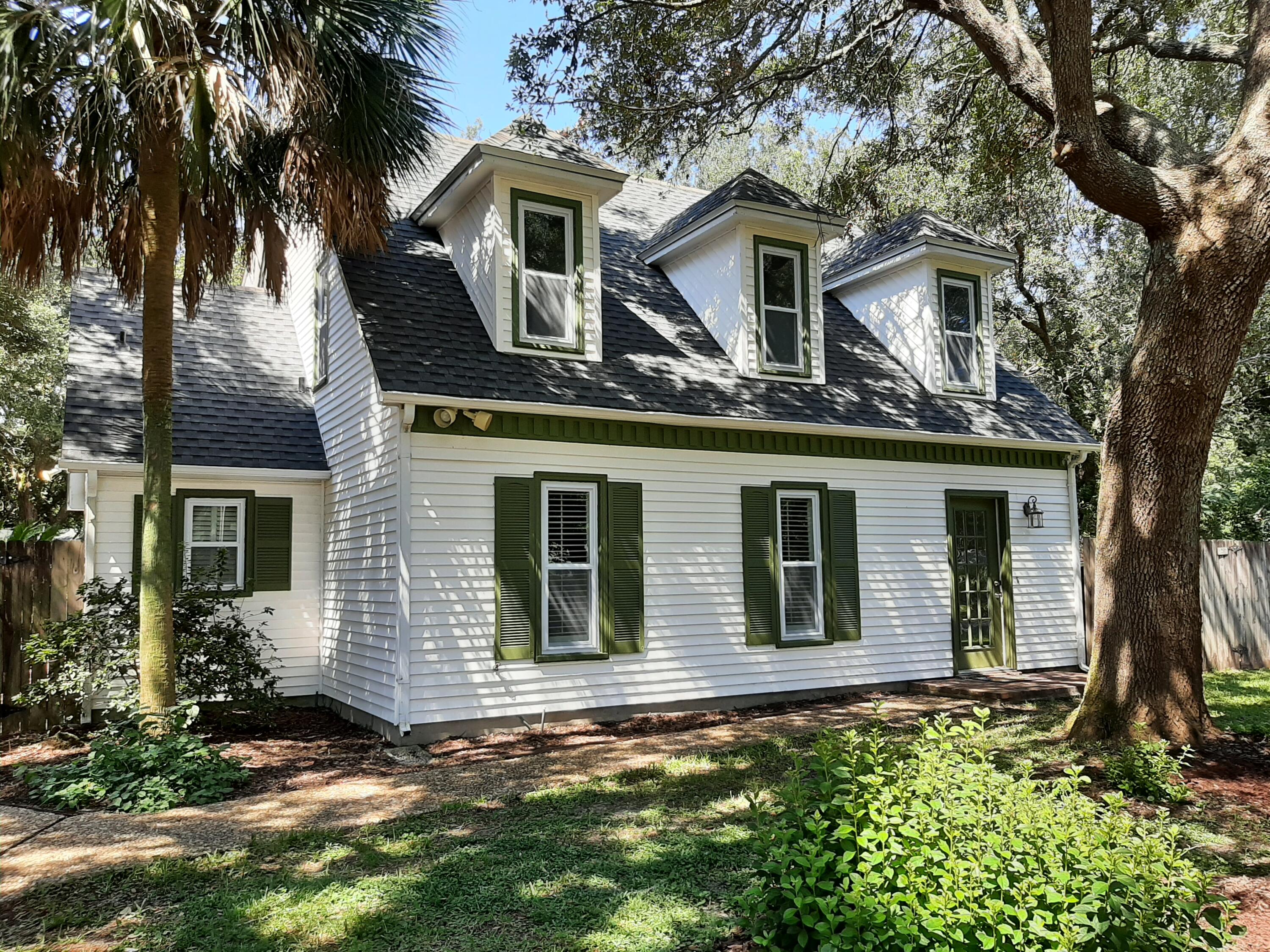 WHISPER BAY 1ST ADDN - Residential