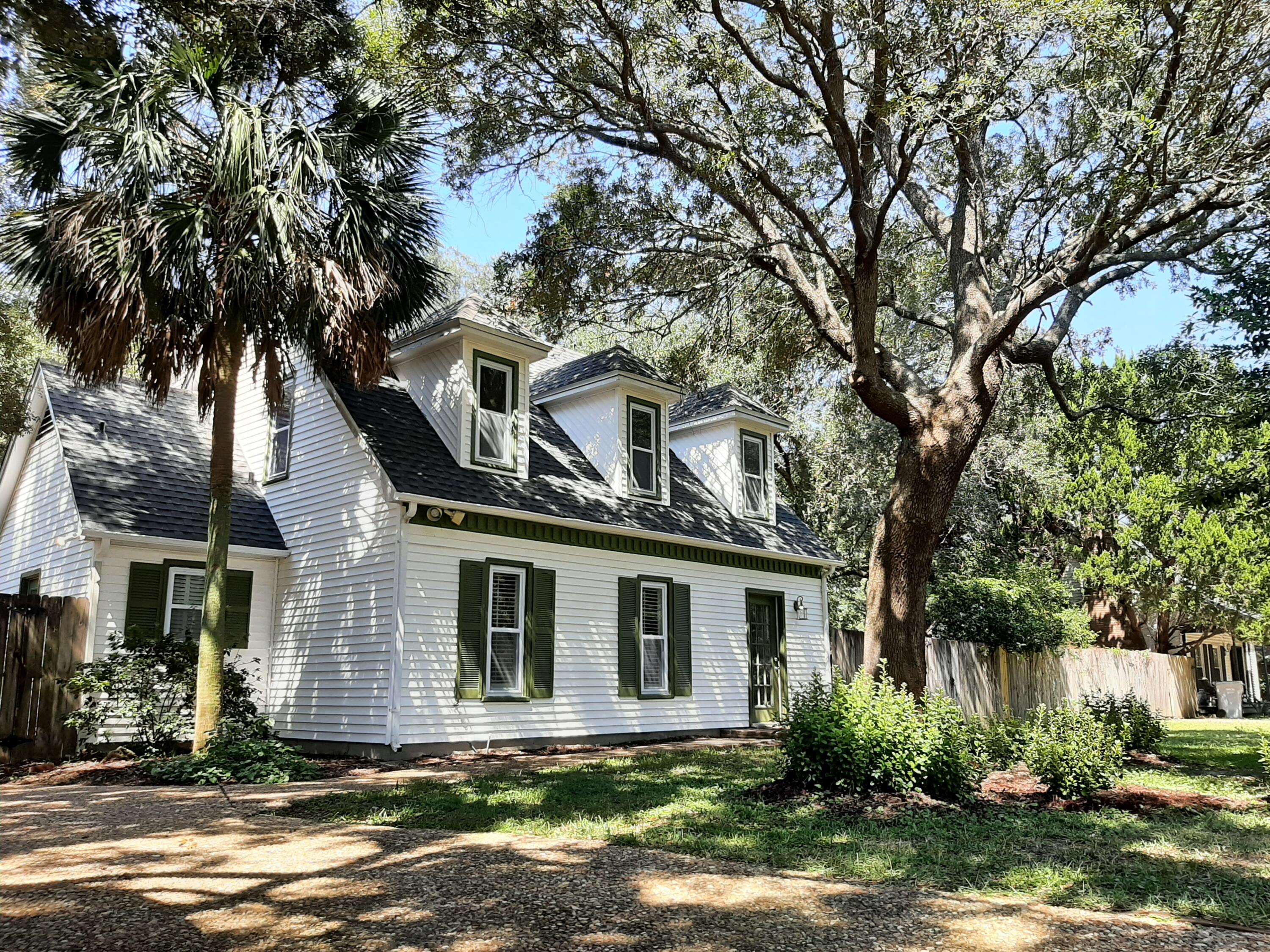 WHISPER BAY 1ST ADDN - Residential