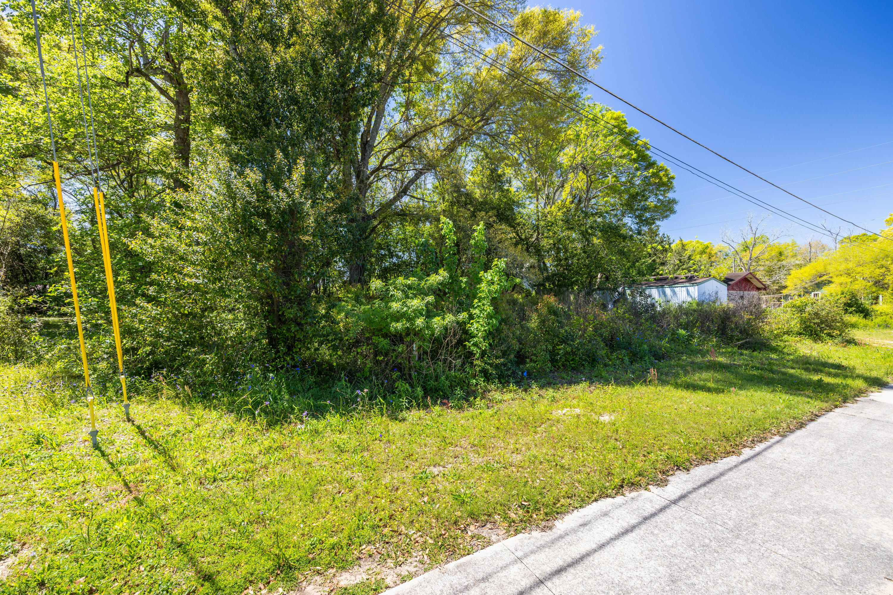 TOWN OF DEFUNIAK SPRINGS - Land