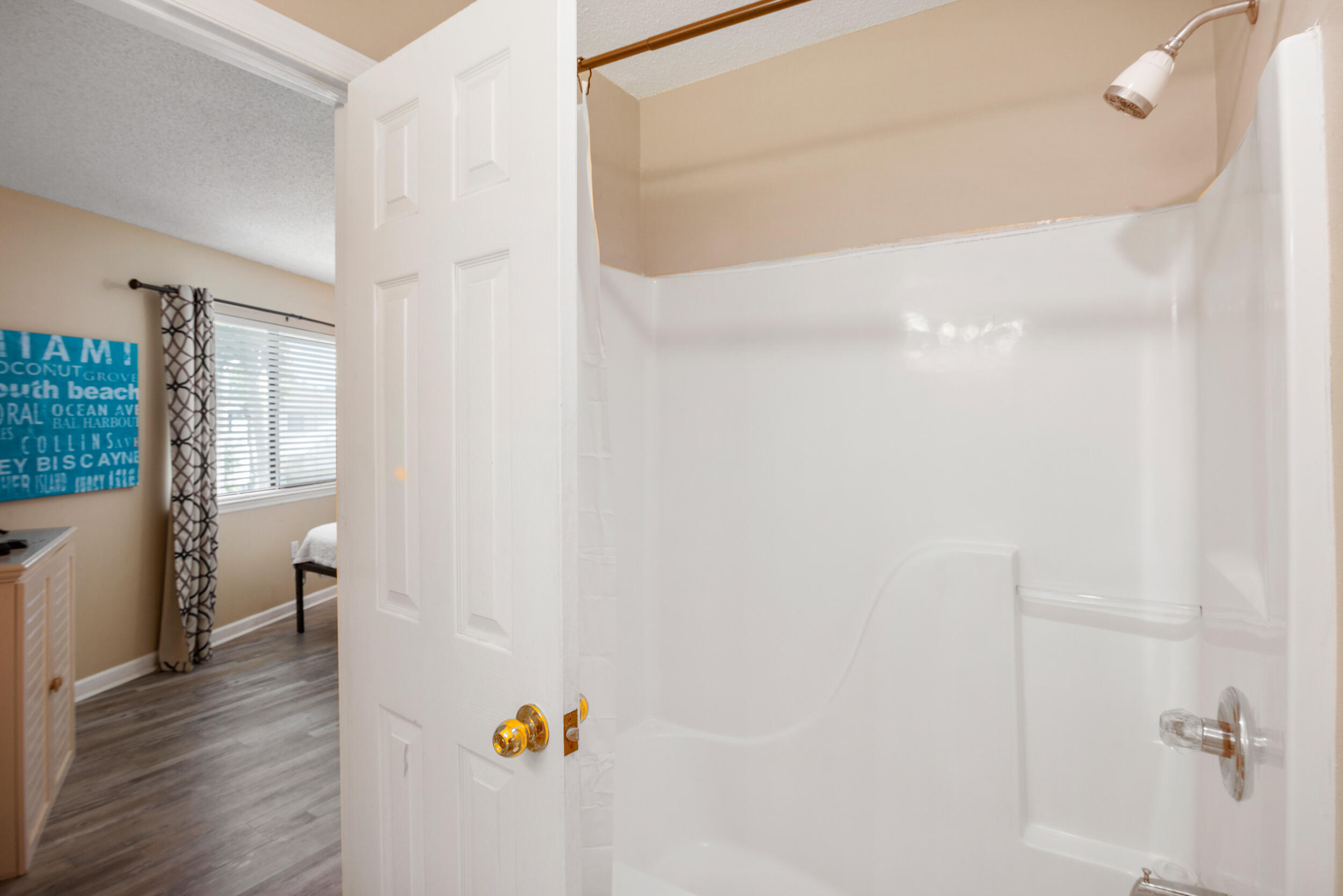 CRYSTAL VILLAGE 2 CONDO PH 2 - Residential