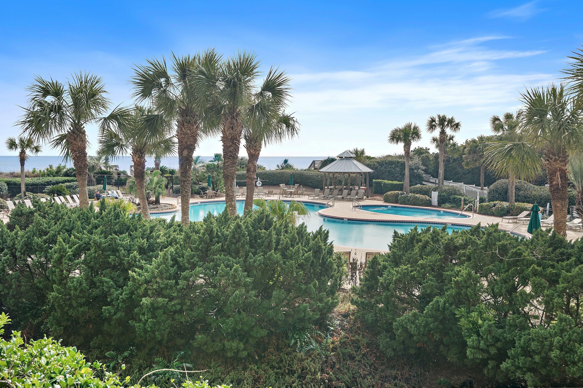 CRESCENT AT MIRAMAR BEACH THE - Residential