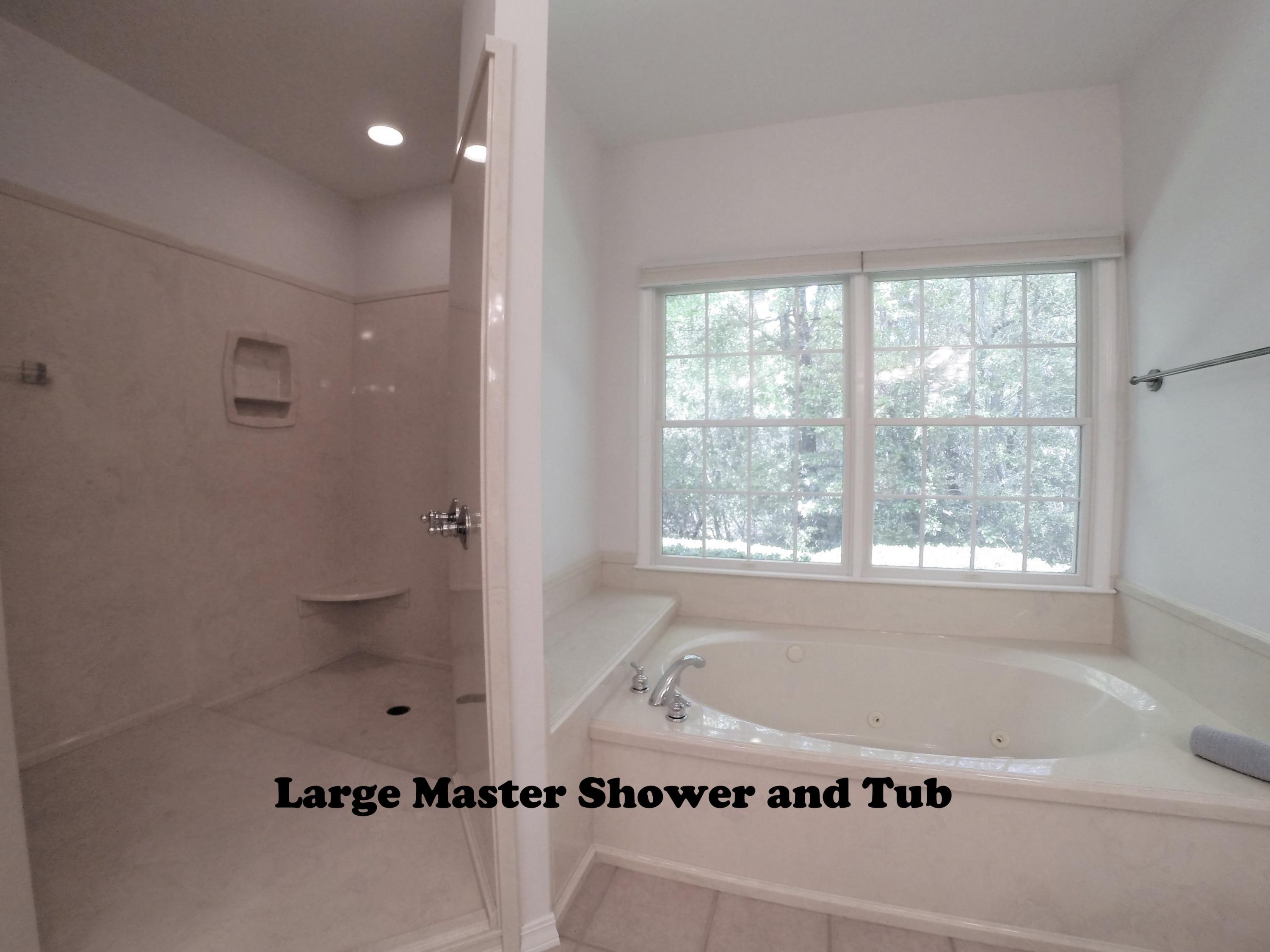 ROCKY BAYOU ESTATES 01 - Residential